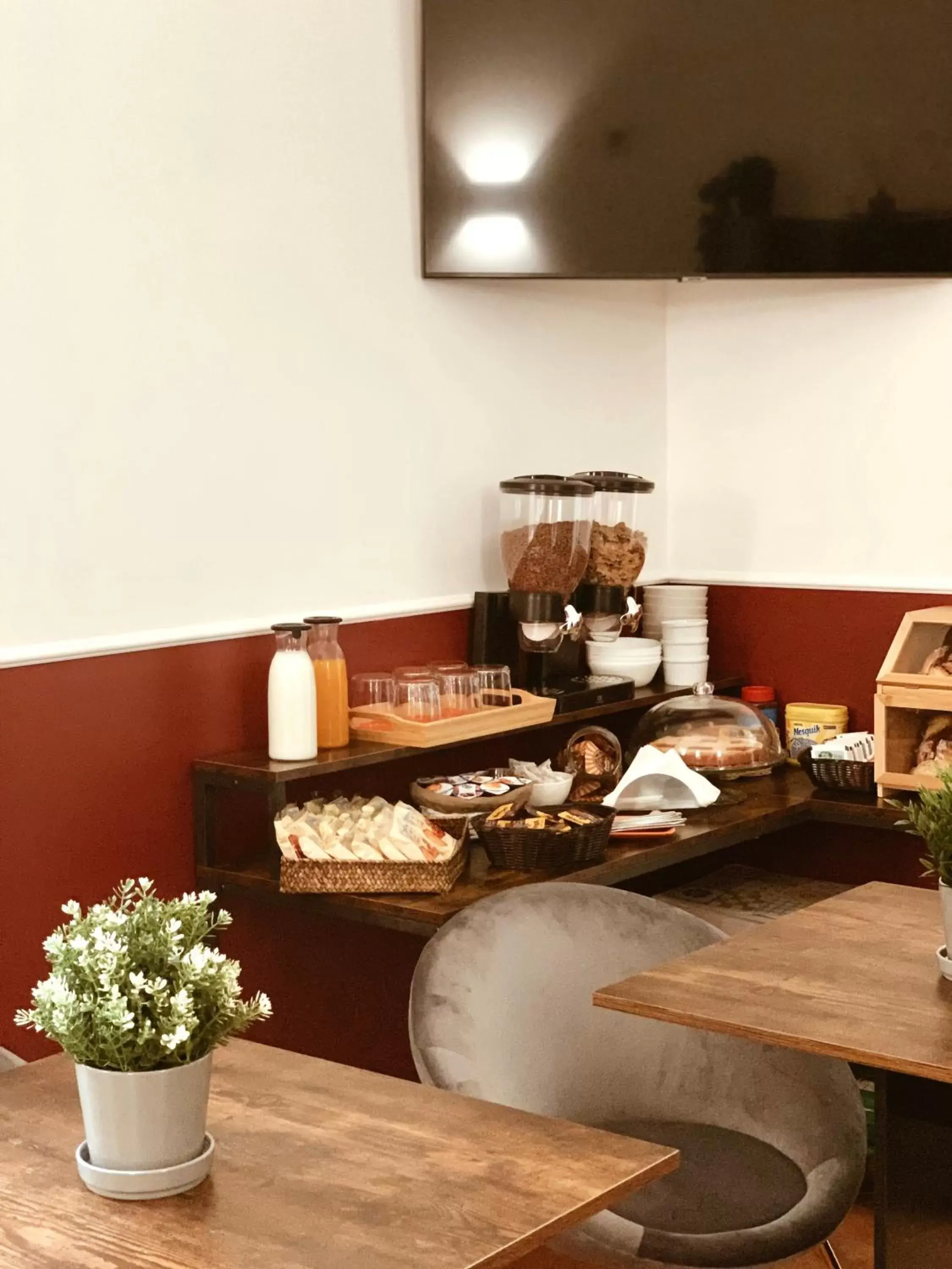 Coffee/tea facilities in Residenza Sciarra B&B