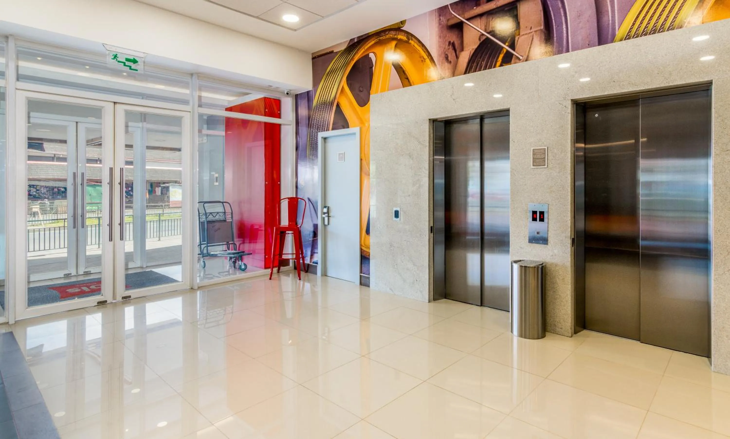 Lobby or reception in ibis Puerto Montt