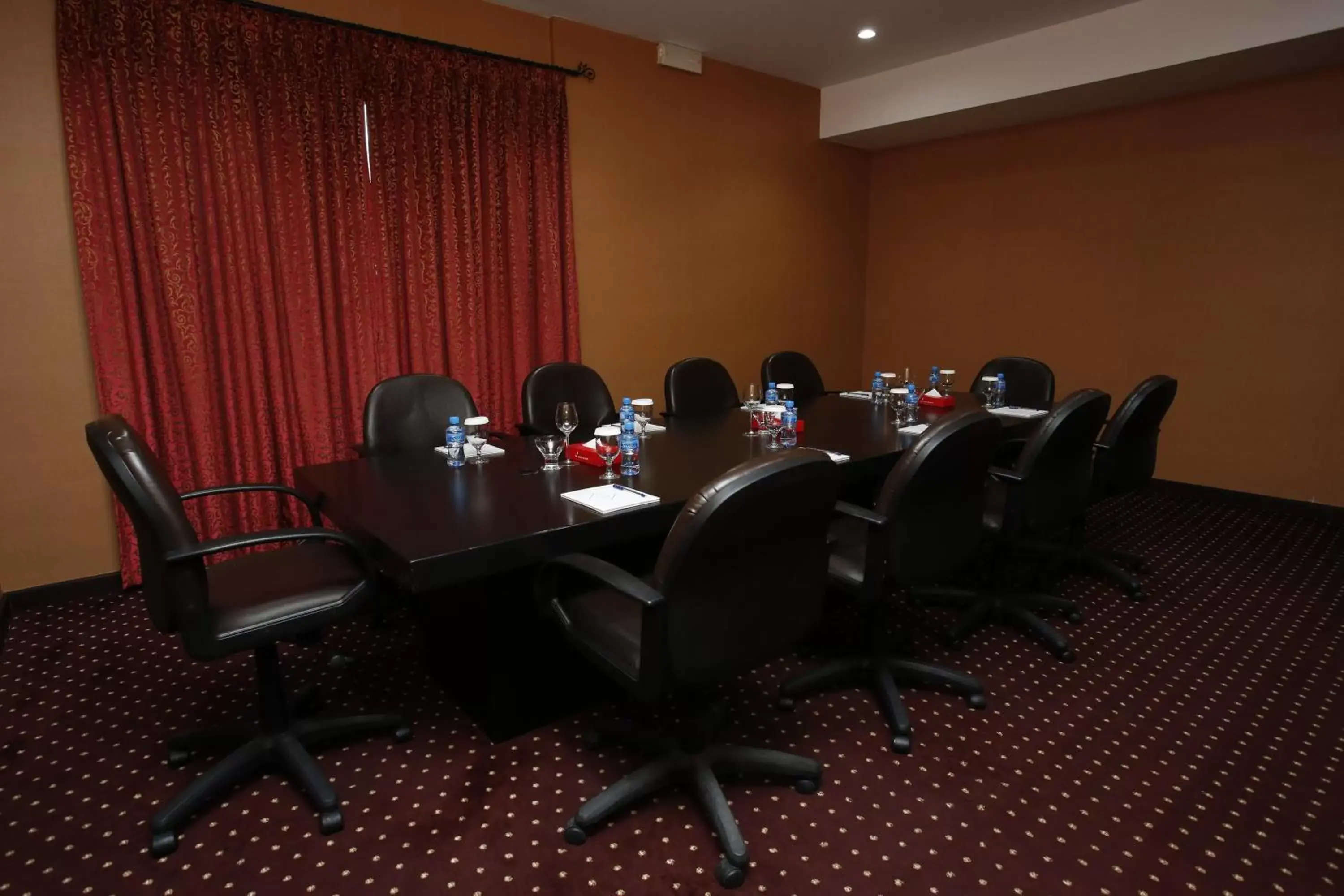 Meeting/conference room in Crystal Palace Hotel