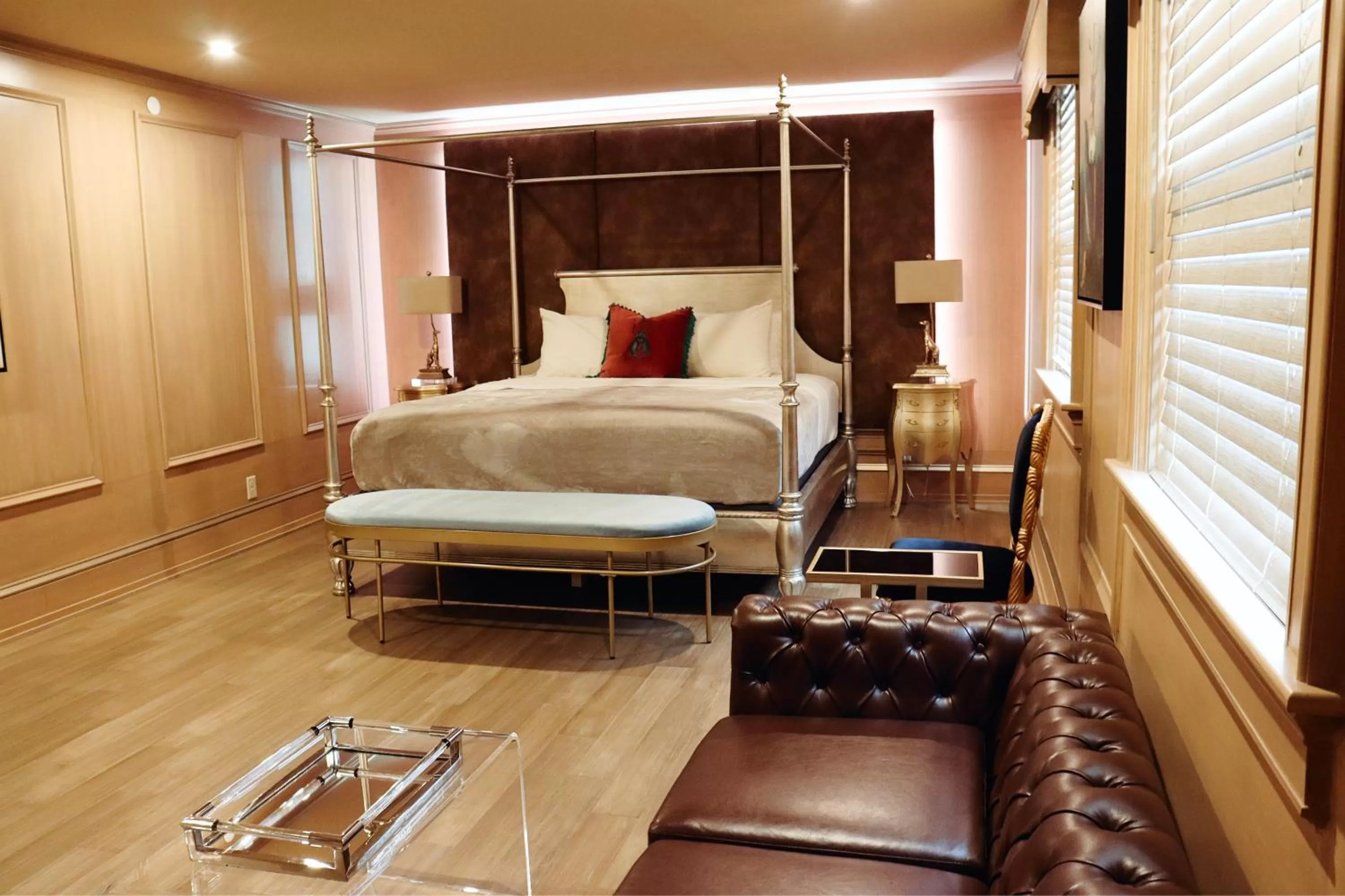 Photo of the whole room, Bed in The Edward Buffalo