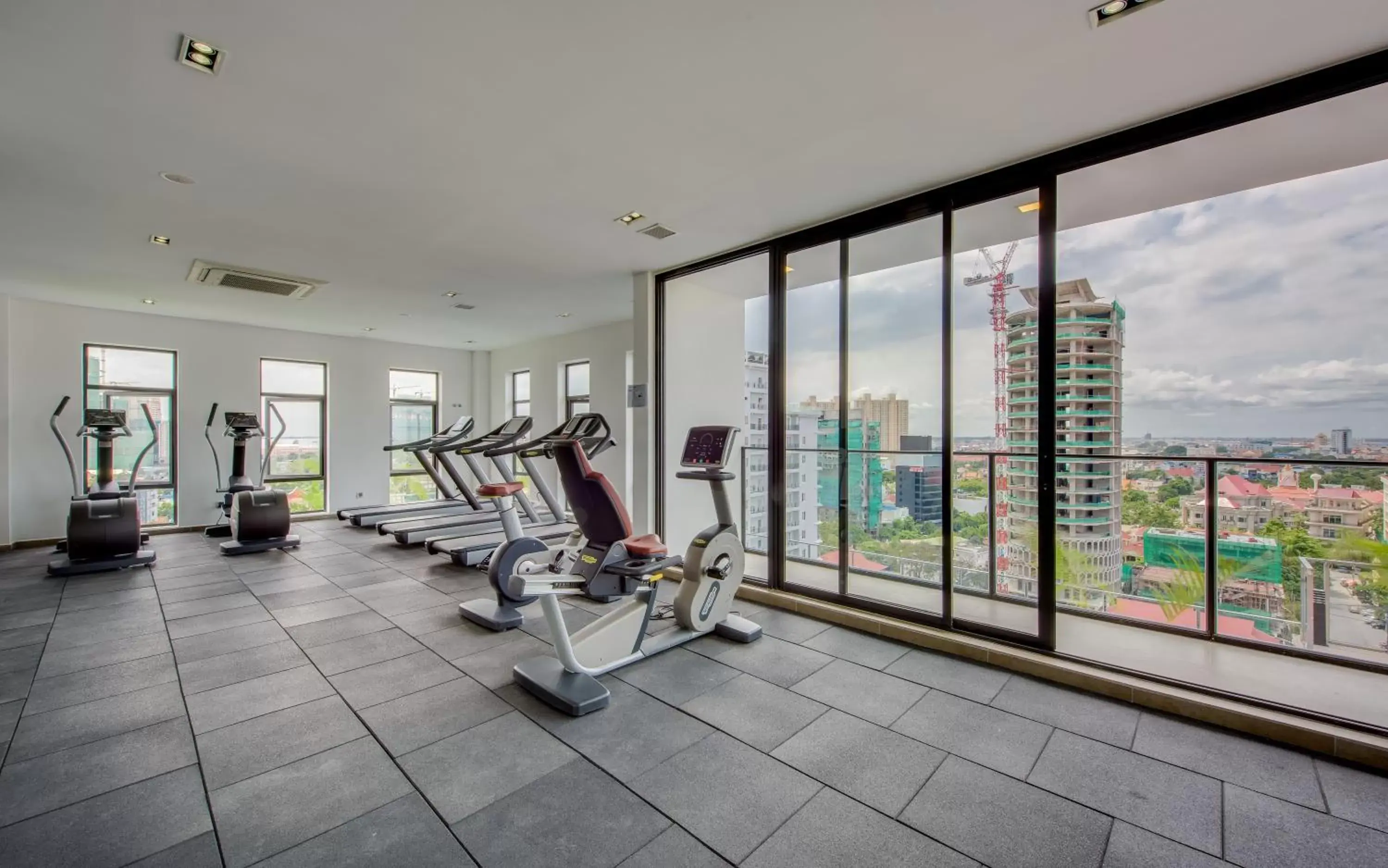 Fitness centre/facilities, Fitness Center/Facilities in Mansion 51 Hotel & Apartment