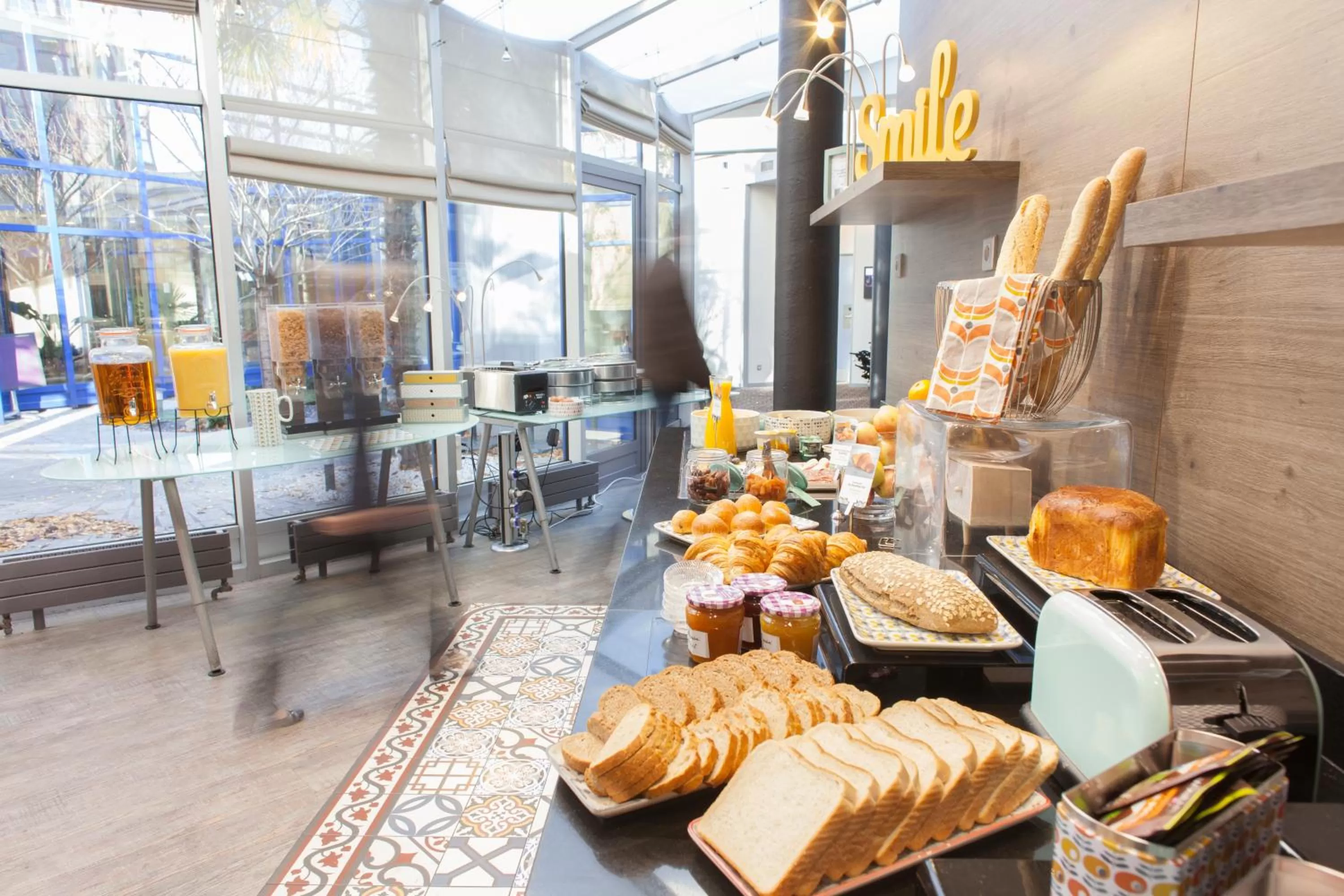 Buffet breakfast in Mercure Paris Val de Fontenay