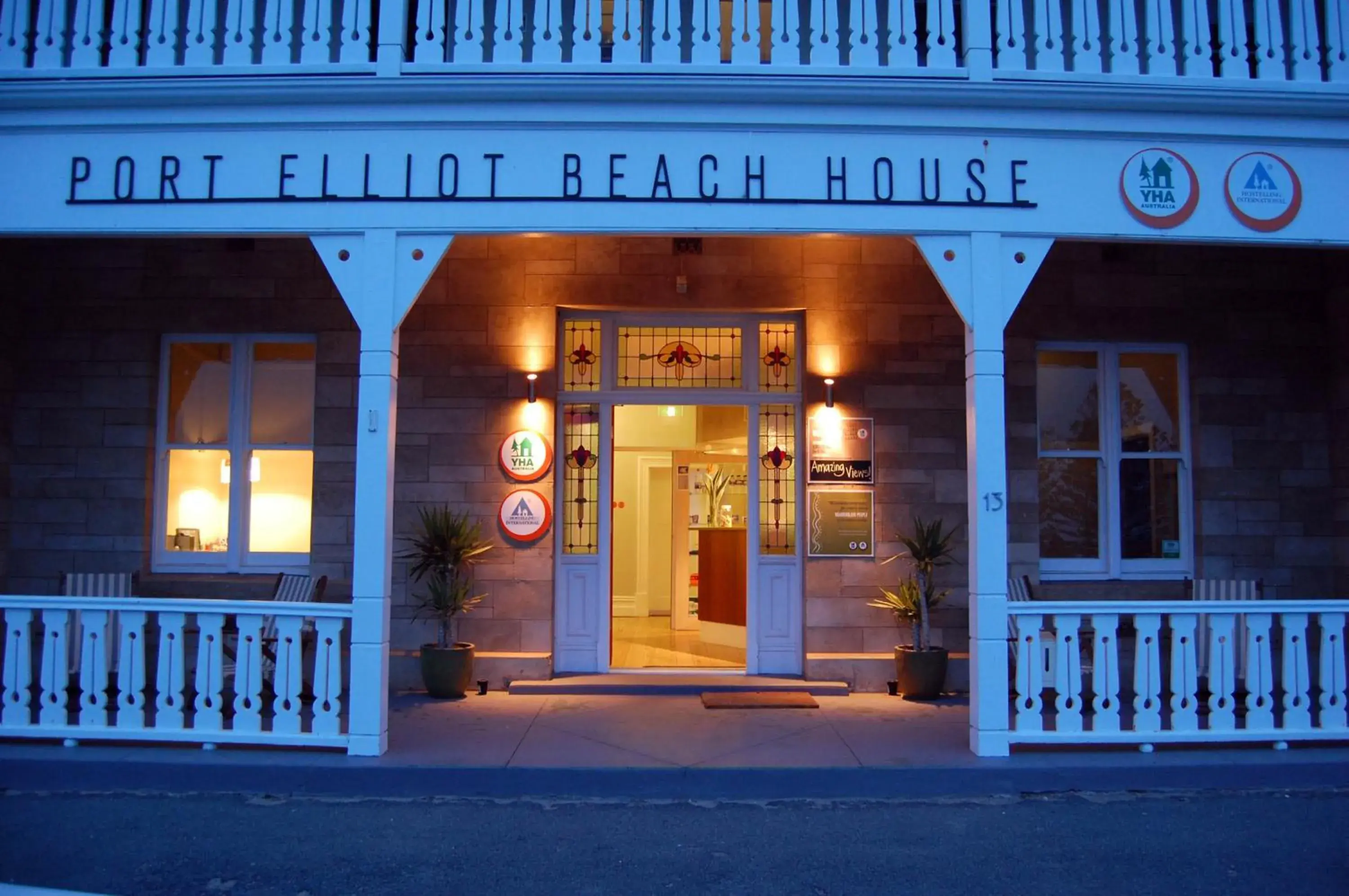 Facade/entrance in YHA Port Elliot Beach House