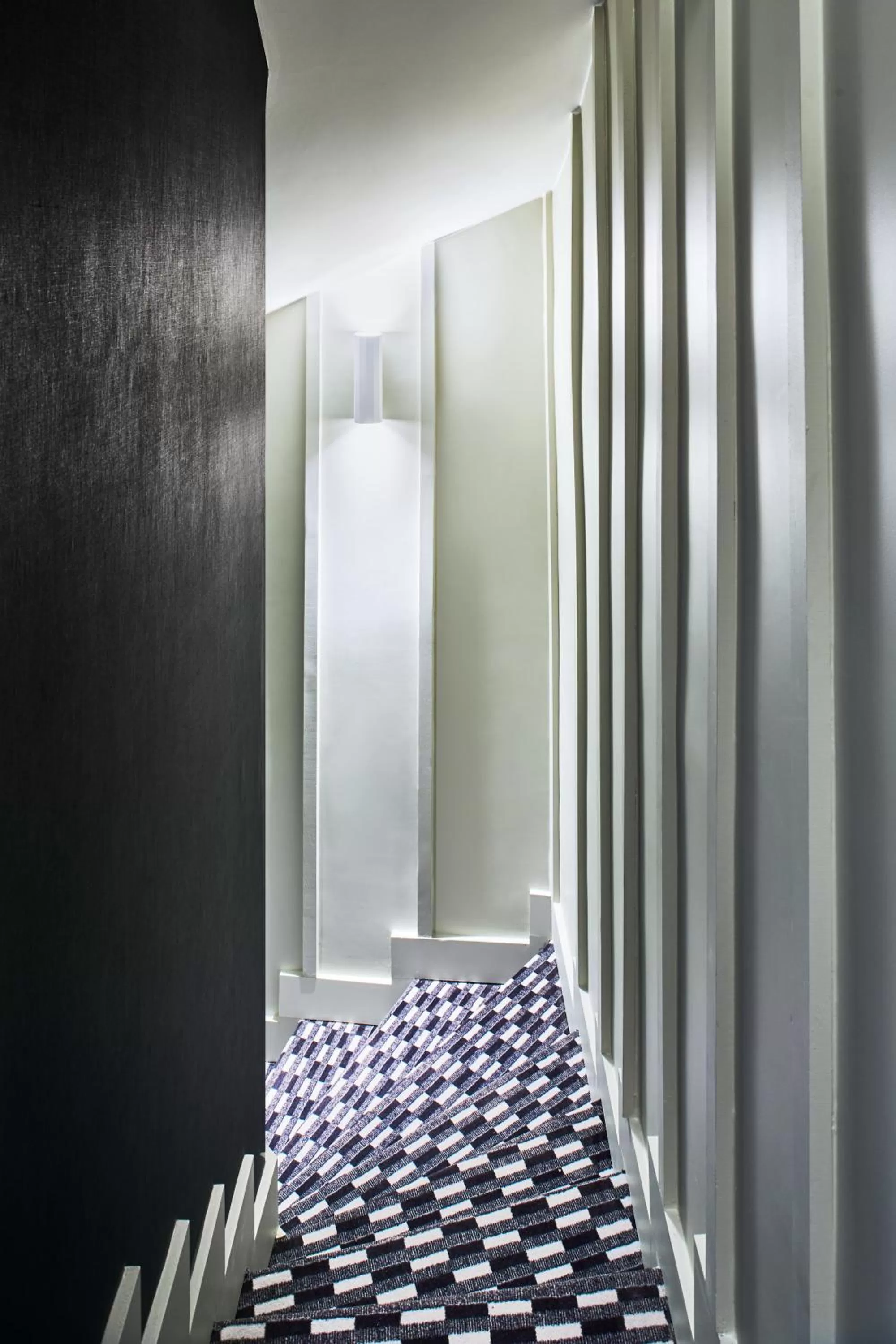 Lobby or reception, Bed in Hotel 10 Opéra by HappyCulture