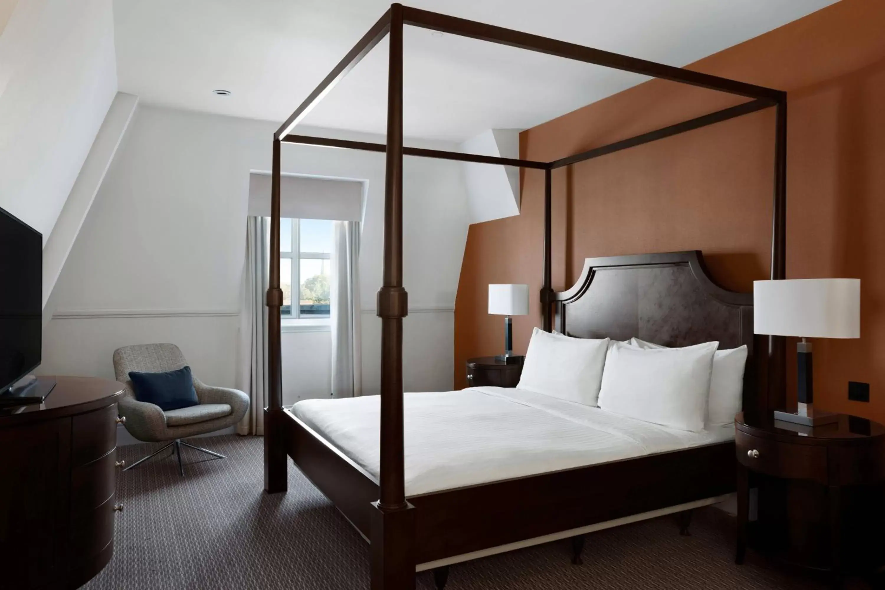 Bedroom, Bed in Bristol Marriott Royal Hotel