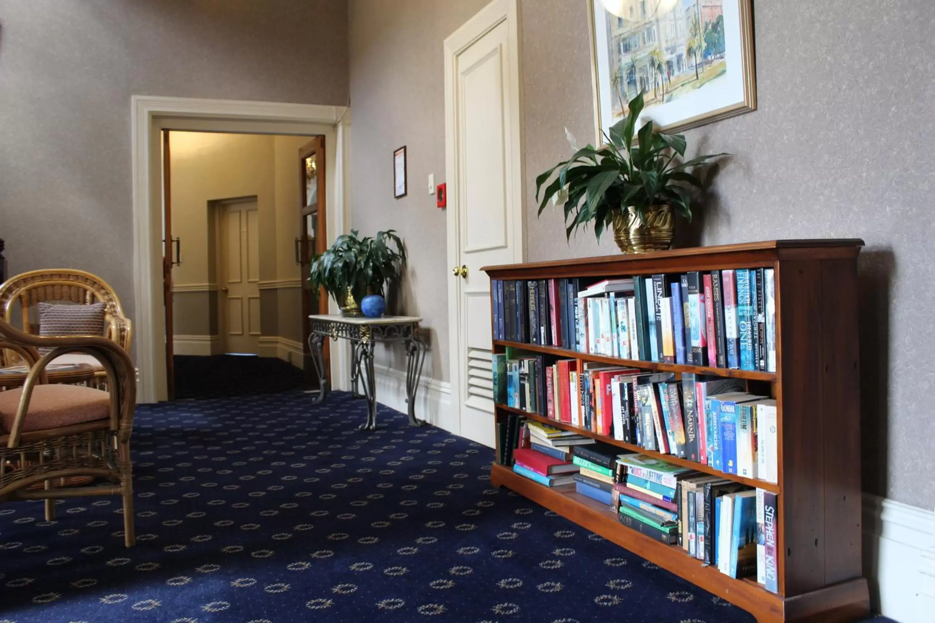 Library in The Esplanade Hotel