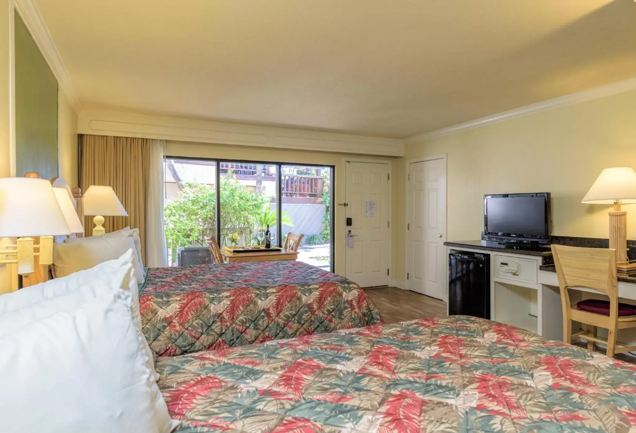 Bedroom, Bed in Isla Grand Beach Resort