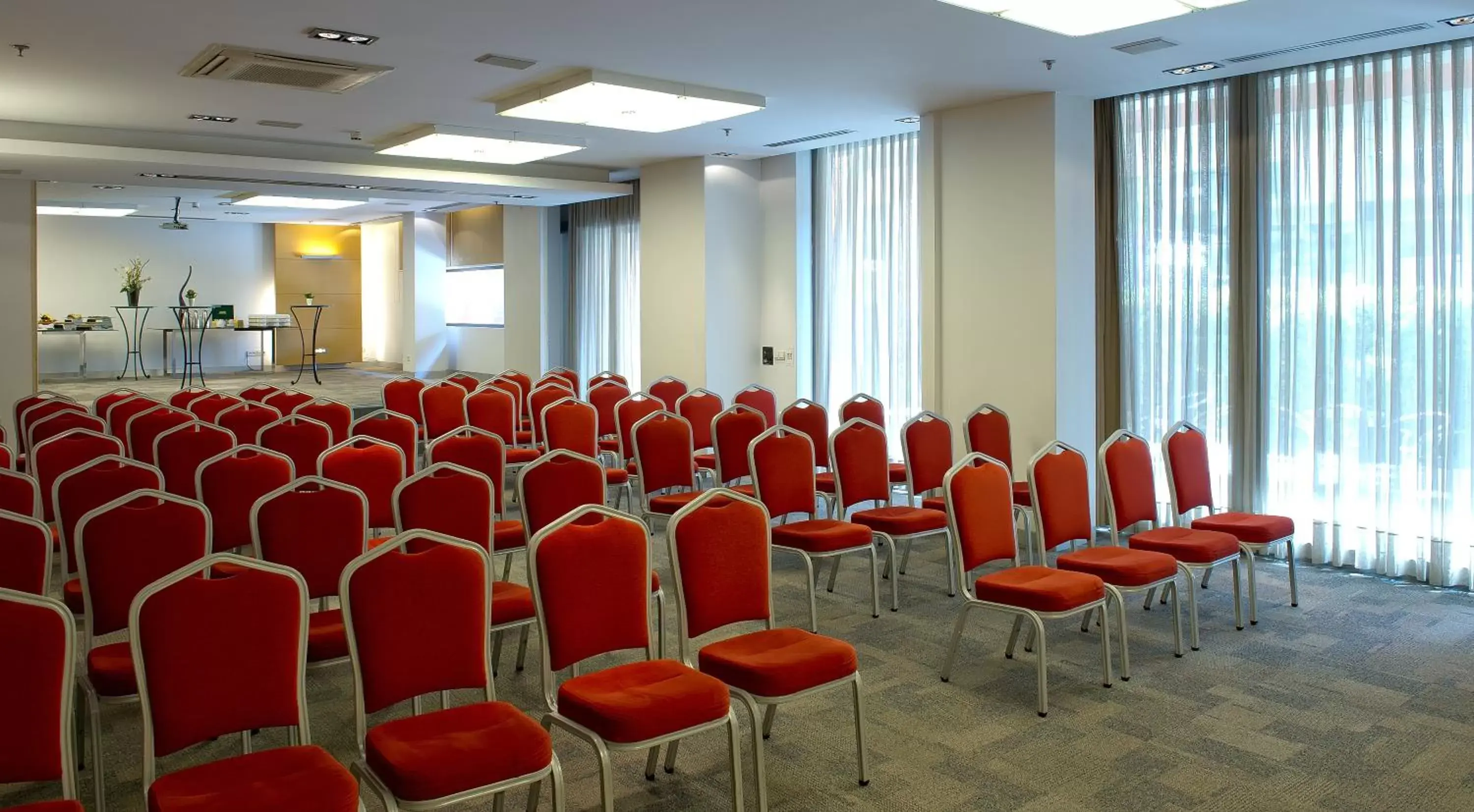 Business facilities in Divan Istanbul City
