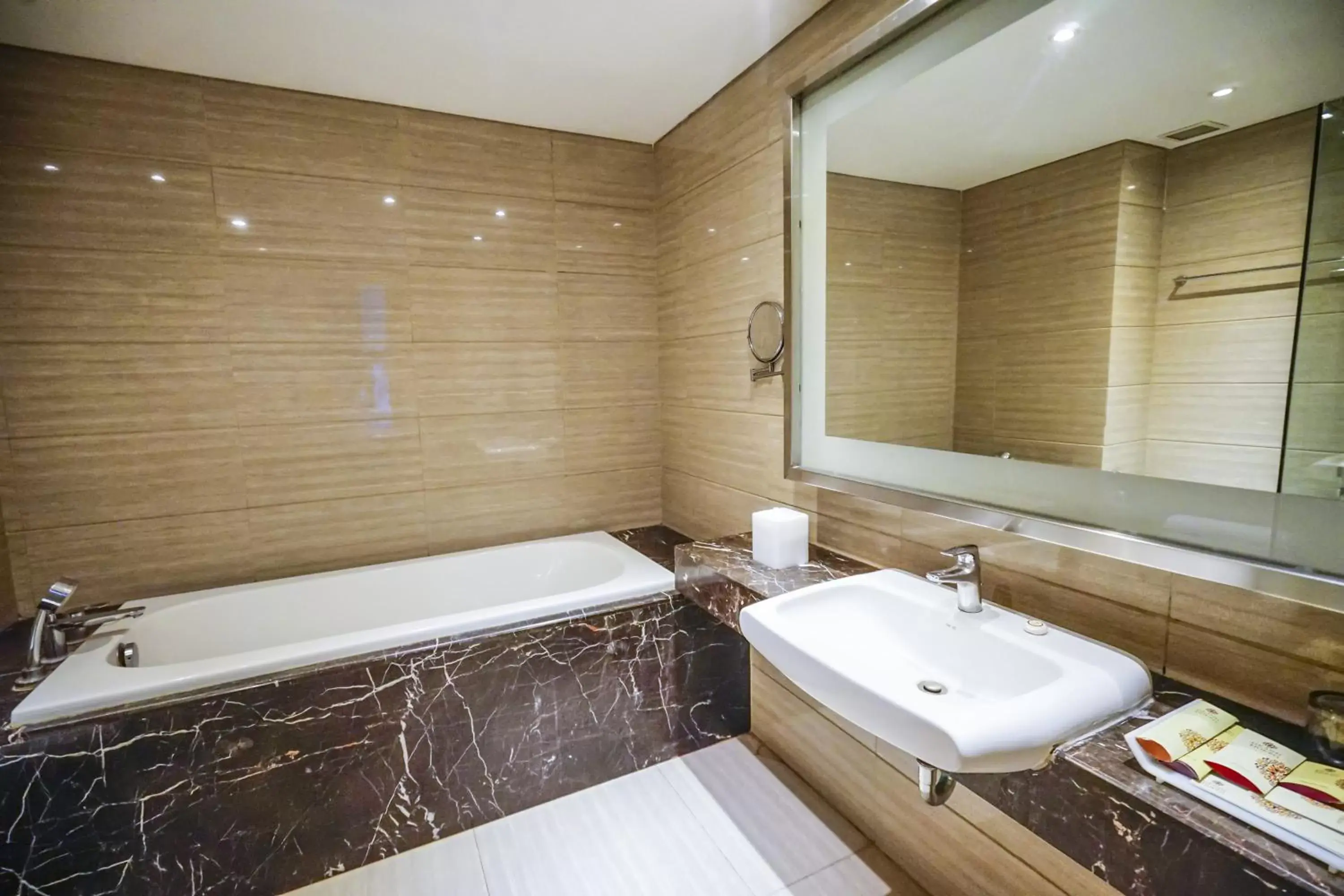 Bathroom in Grand Tjokro Premiere Bandung