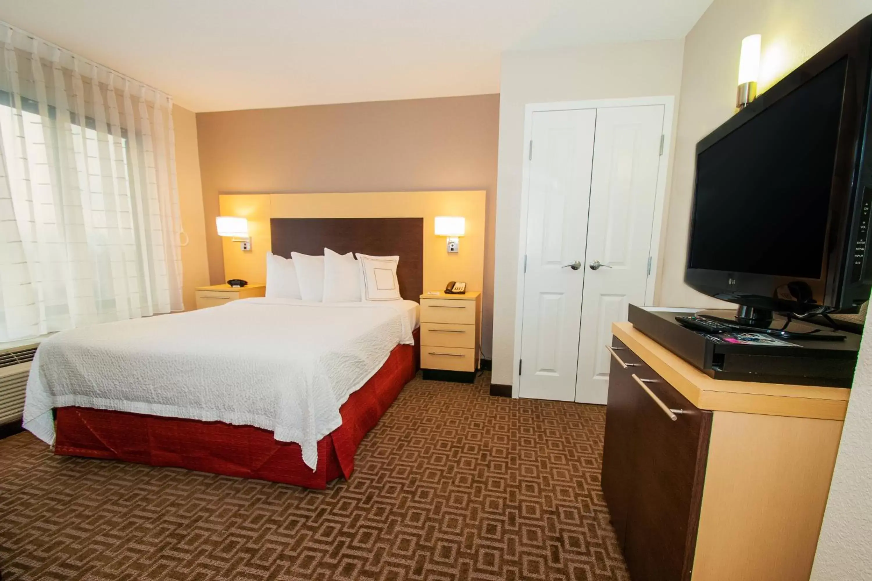 Bedroom, Bed in TownePlace Suites by Marriott Scranton Wilkes-Barre