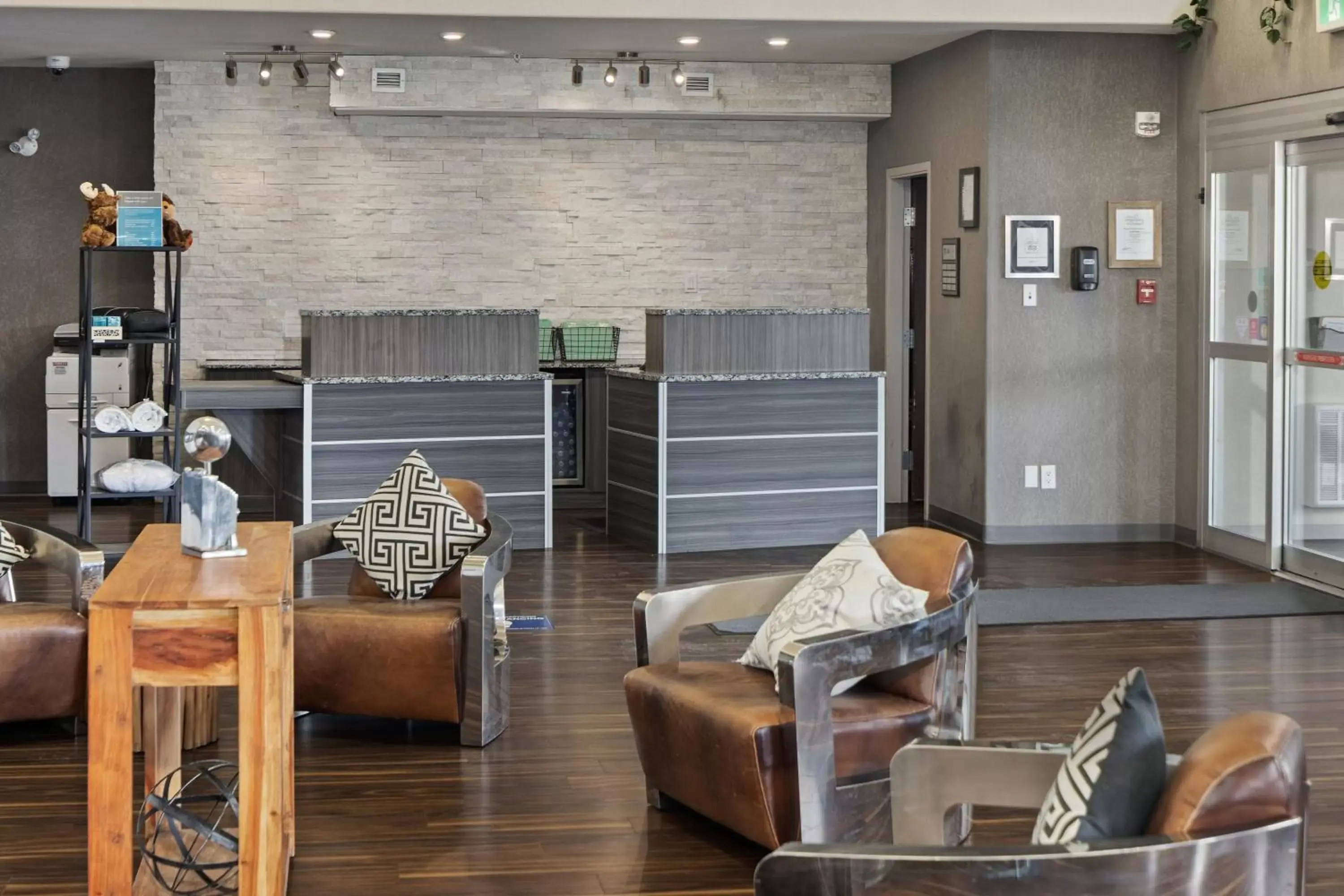 Lobby or reception in Home Inn & Suites Saskatoon South