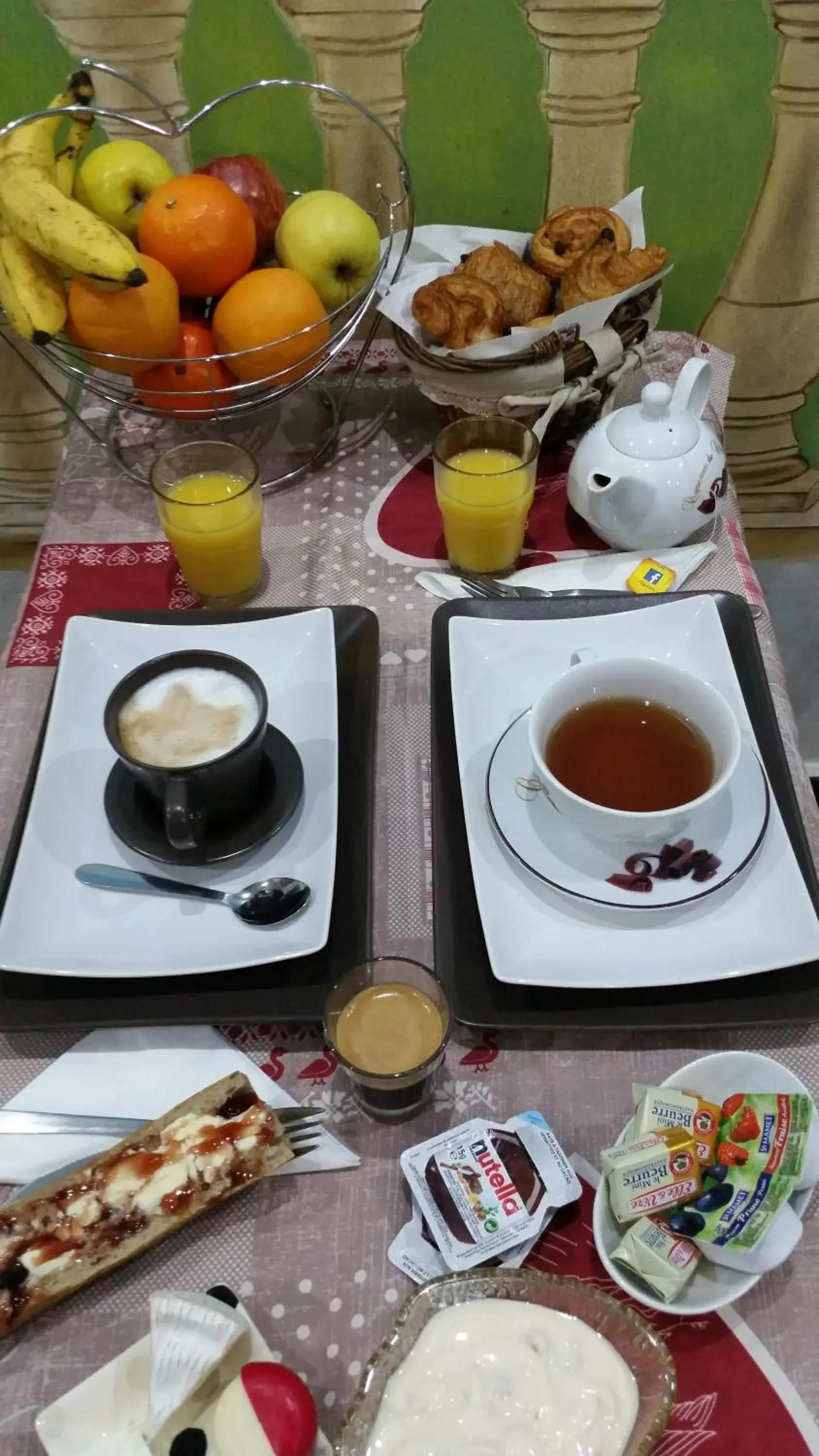 Buffet breakfast, Breakfast in Hotel la Perle Montparnasse