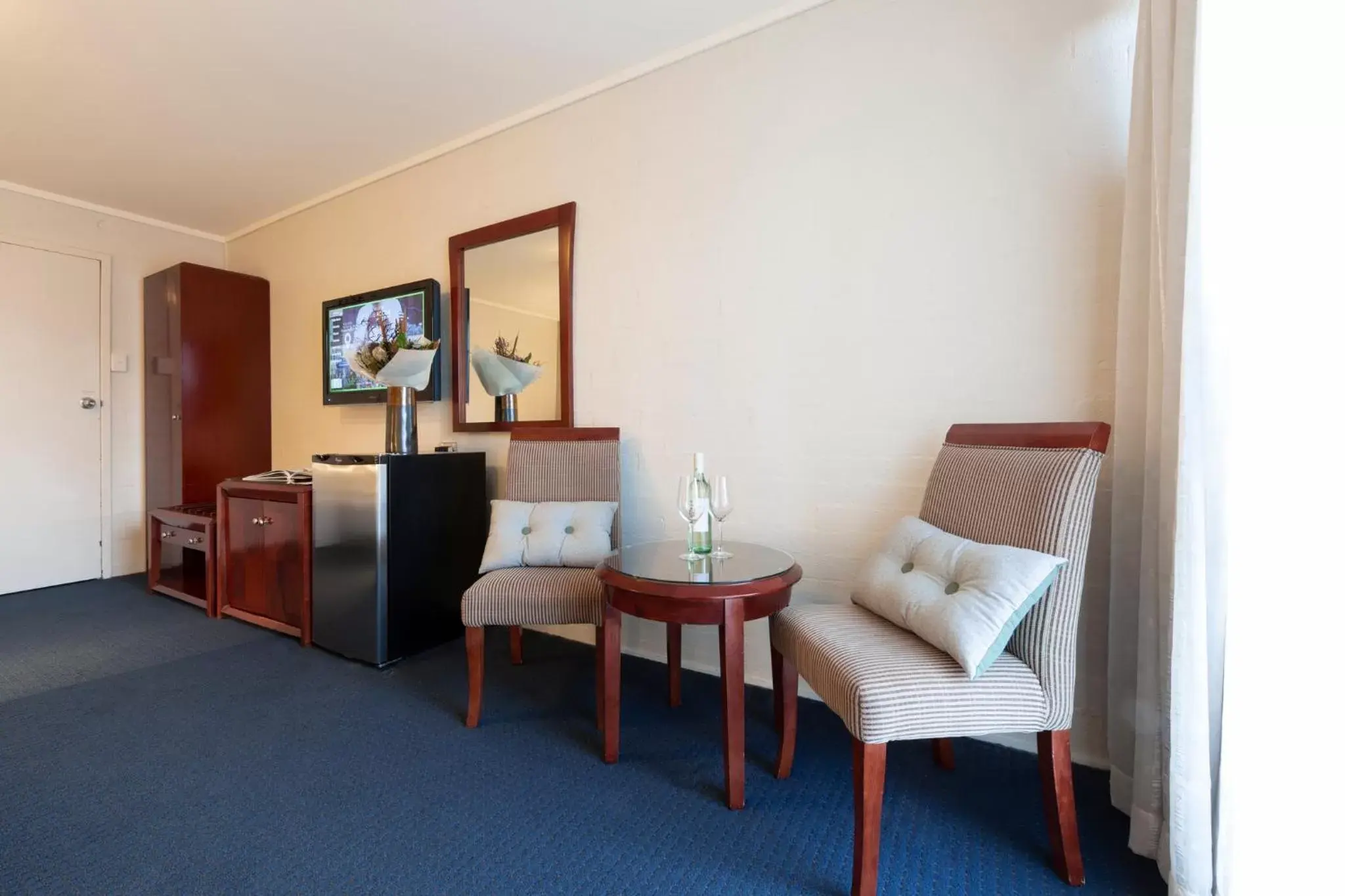 TV and multimedia, Seating Area in ibis Styles Canberra