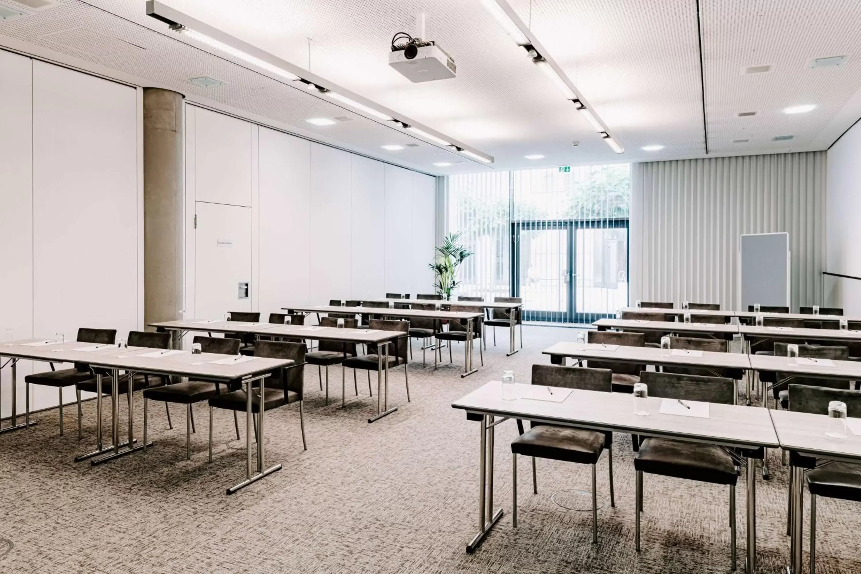 Meeting/conference room in Vienna House Easy by Wyndham Stuttgart