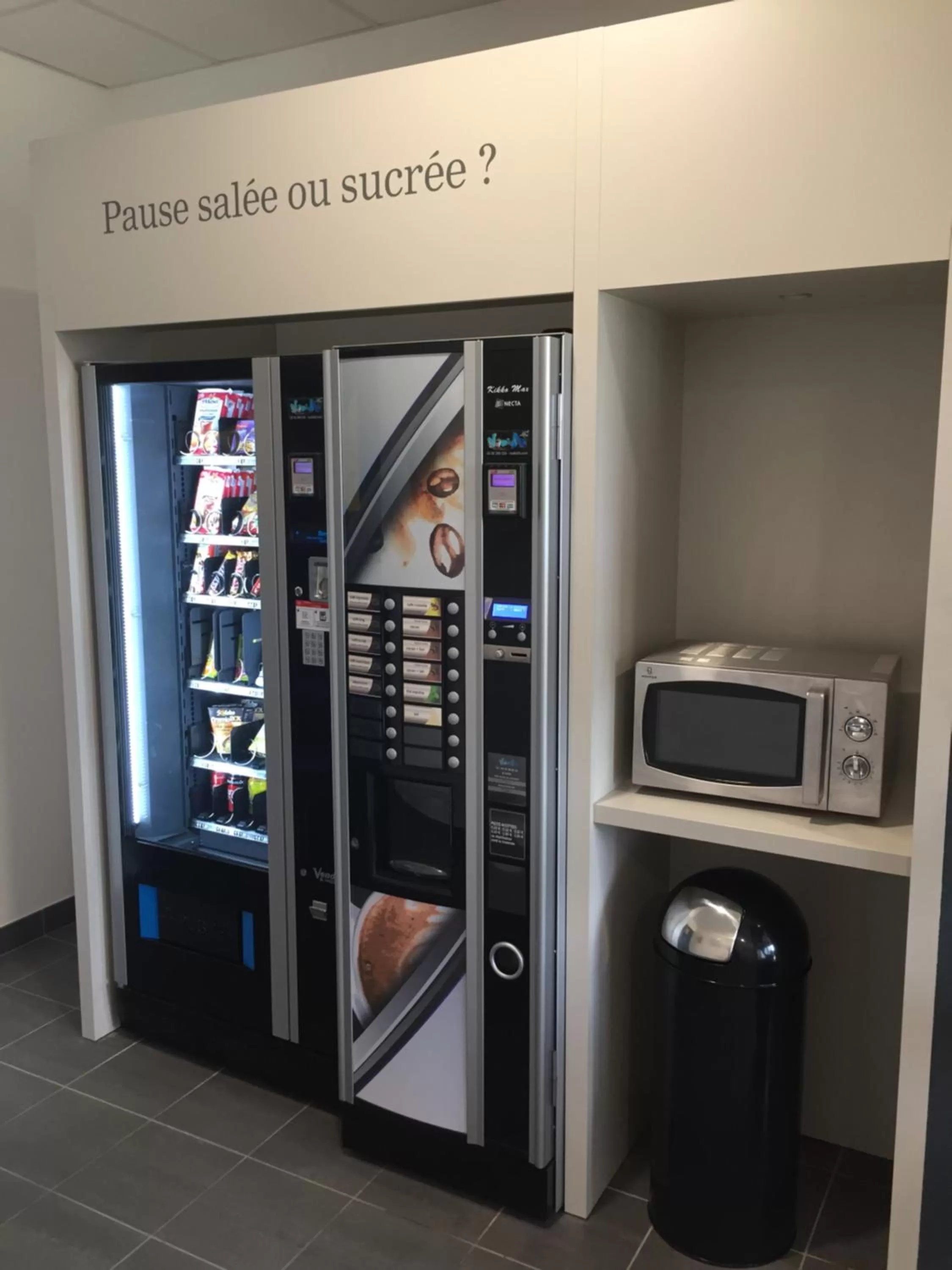 Area and facilities, Supermarket/Shops in B&B HOTEL Bordeaux Est