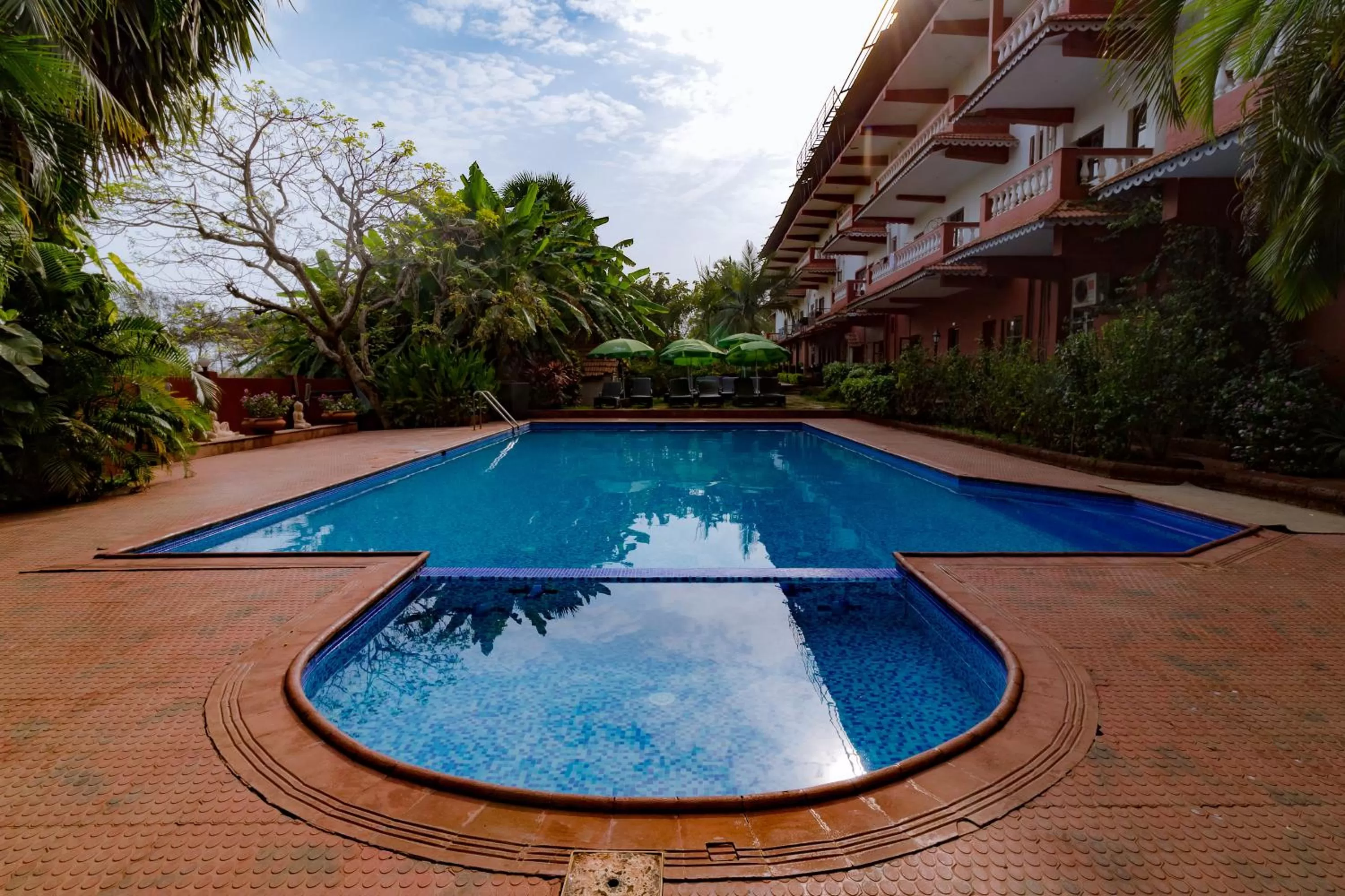 Swimming Pool in Chalston Beach Resort