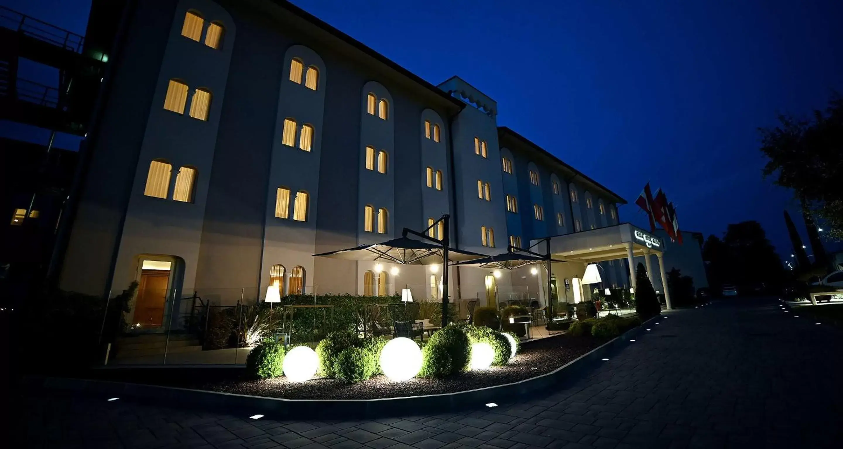 Property building in Best Western Grand Hotel Guinigi Property building in Best Western Grand Hotel Guinigi
