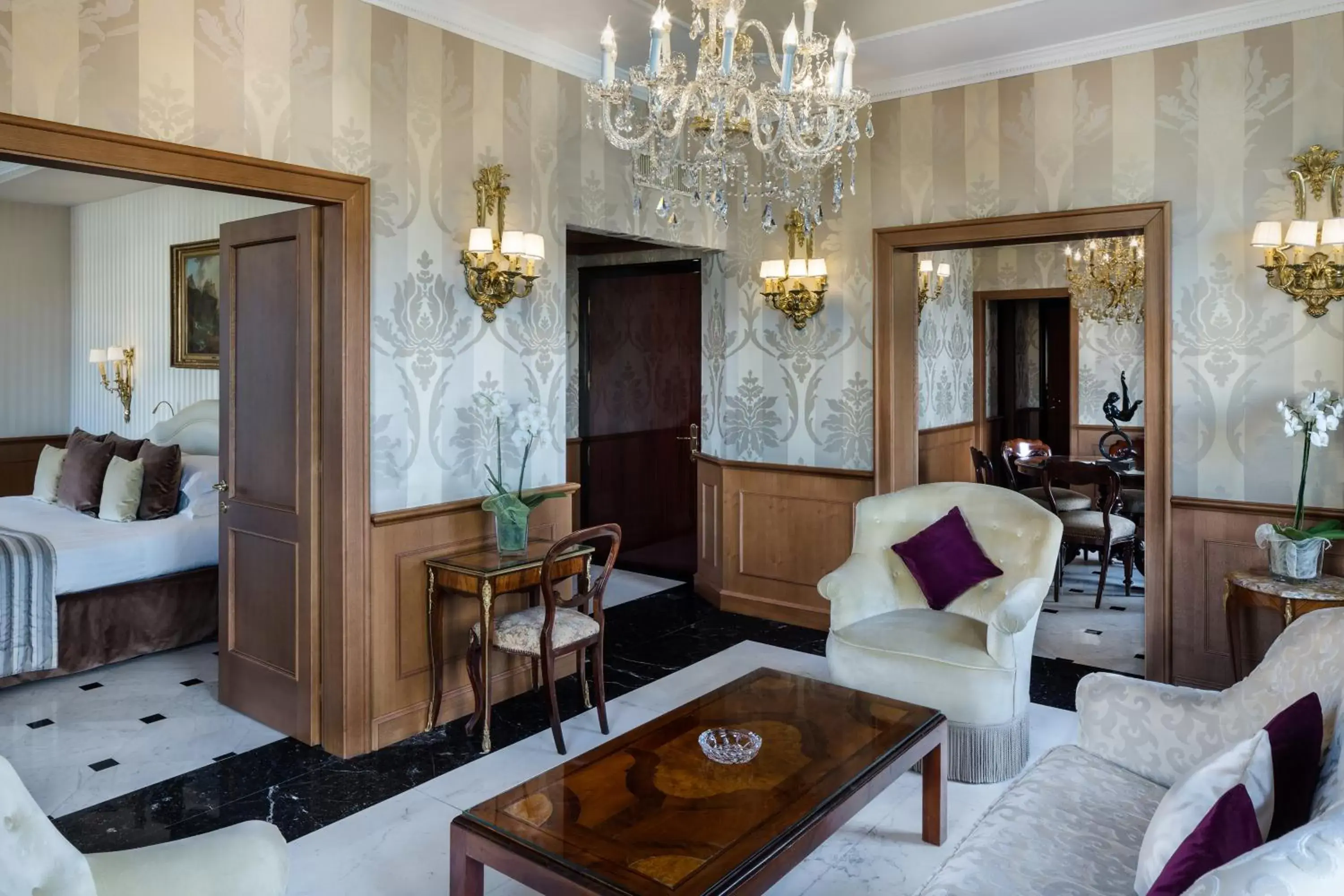 Living room, Seating Area in Baglioni Hotel Regina - The Leading Hotels of the World