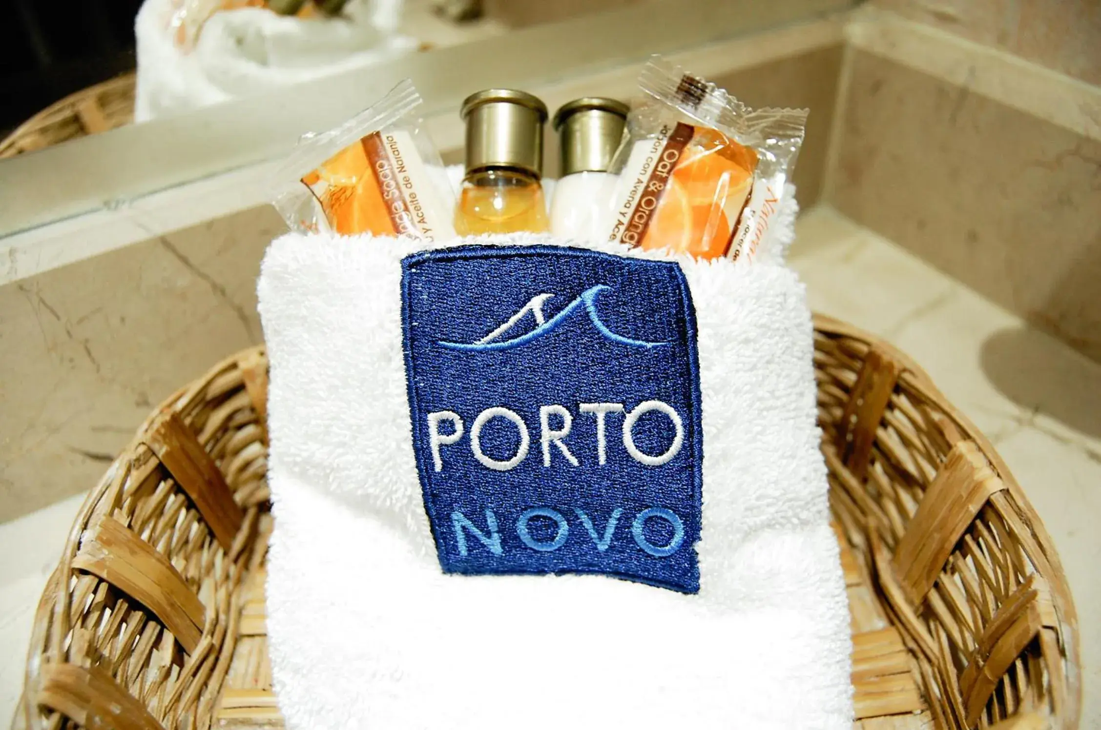 Text overlay in Hotel Porto Novo