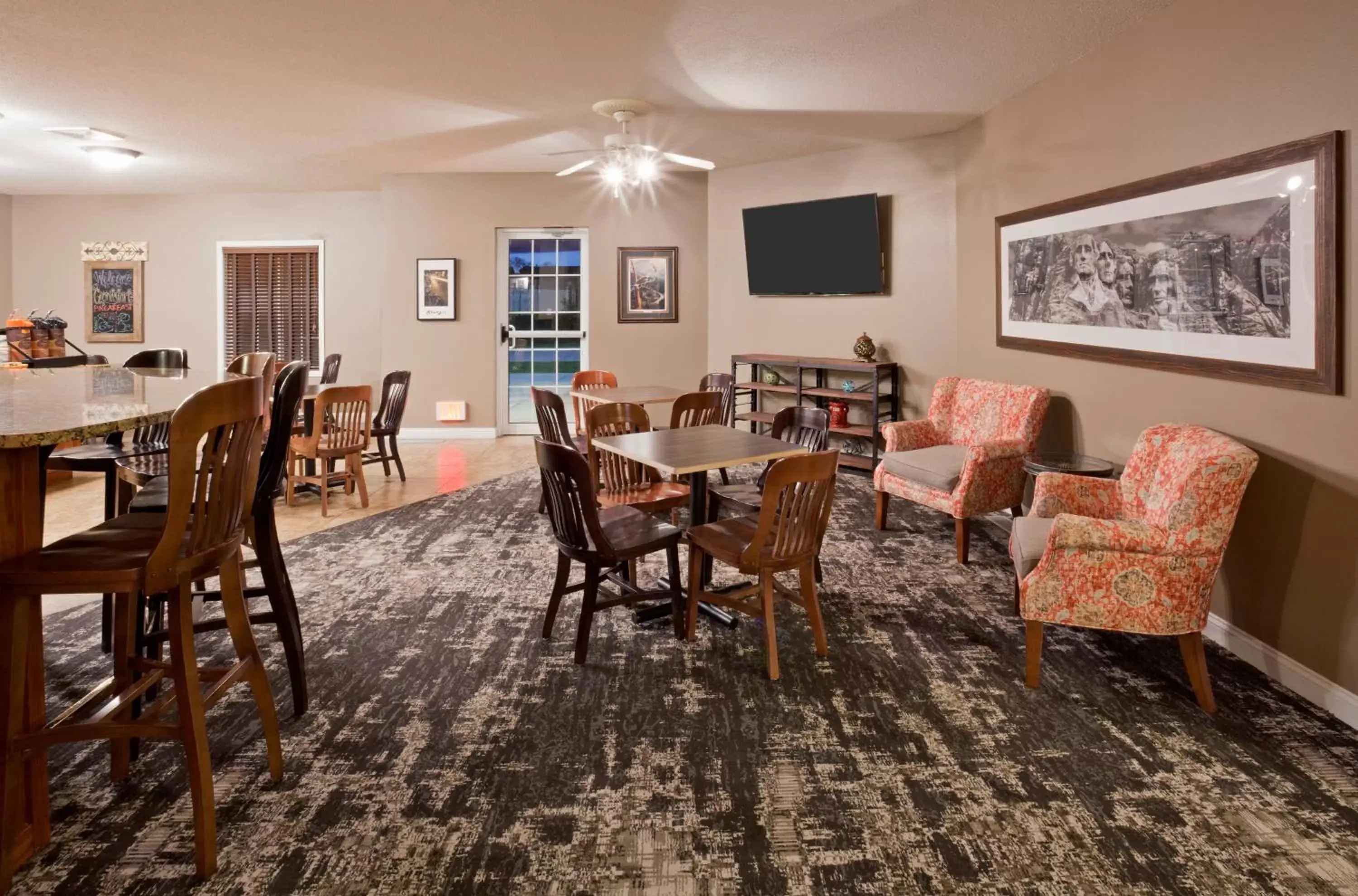 Breakfast, Restaurant/Places to Eat in GrandStay Residential Suites Rapid City