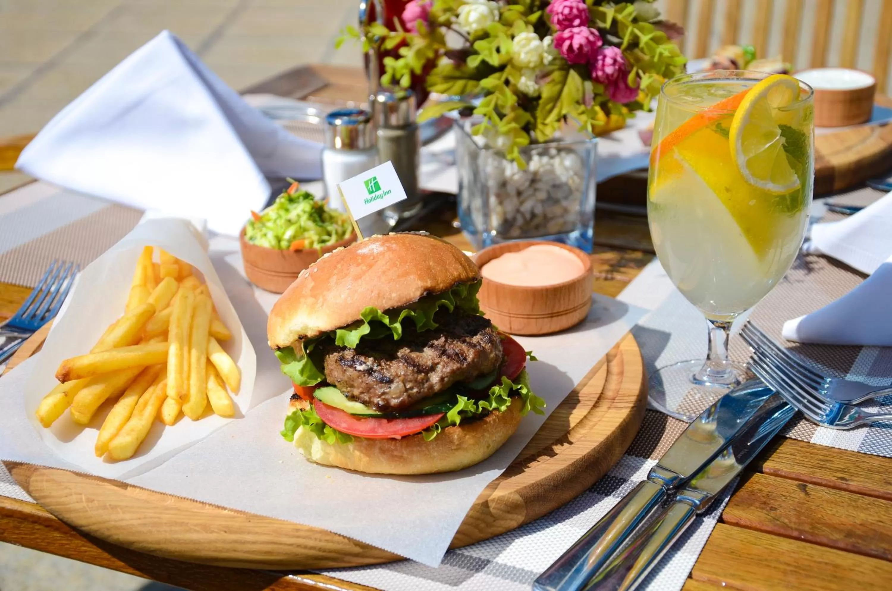 Restaurant/places to eat in Holiday Inn Almaty by IHG