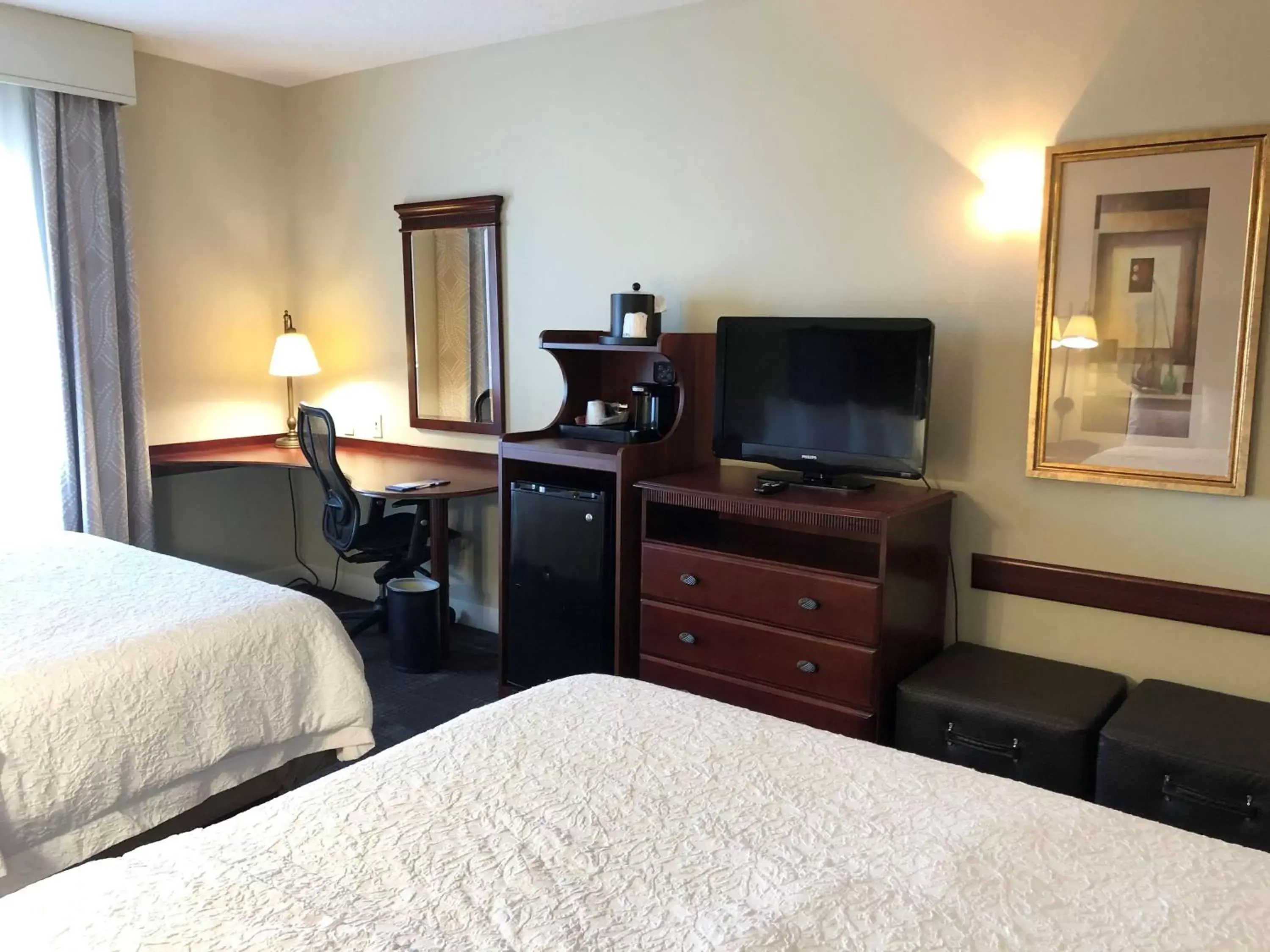 Bedroom, Bed in Hampton Inn & Suites Norfolk-Airport