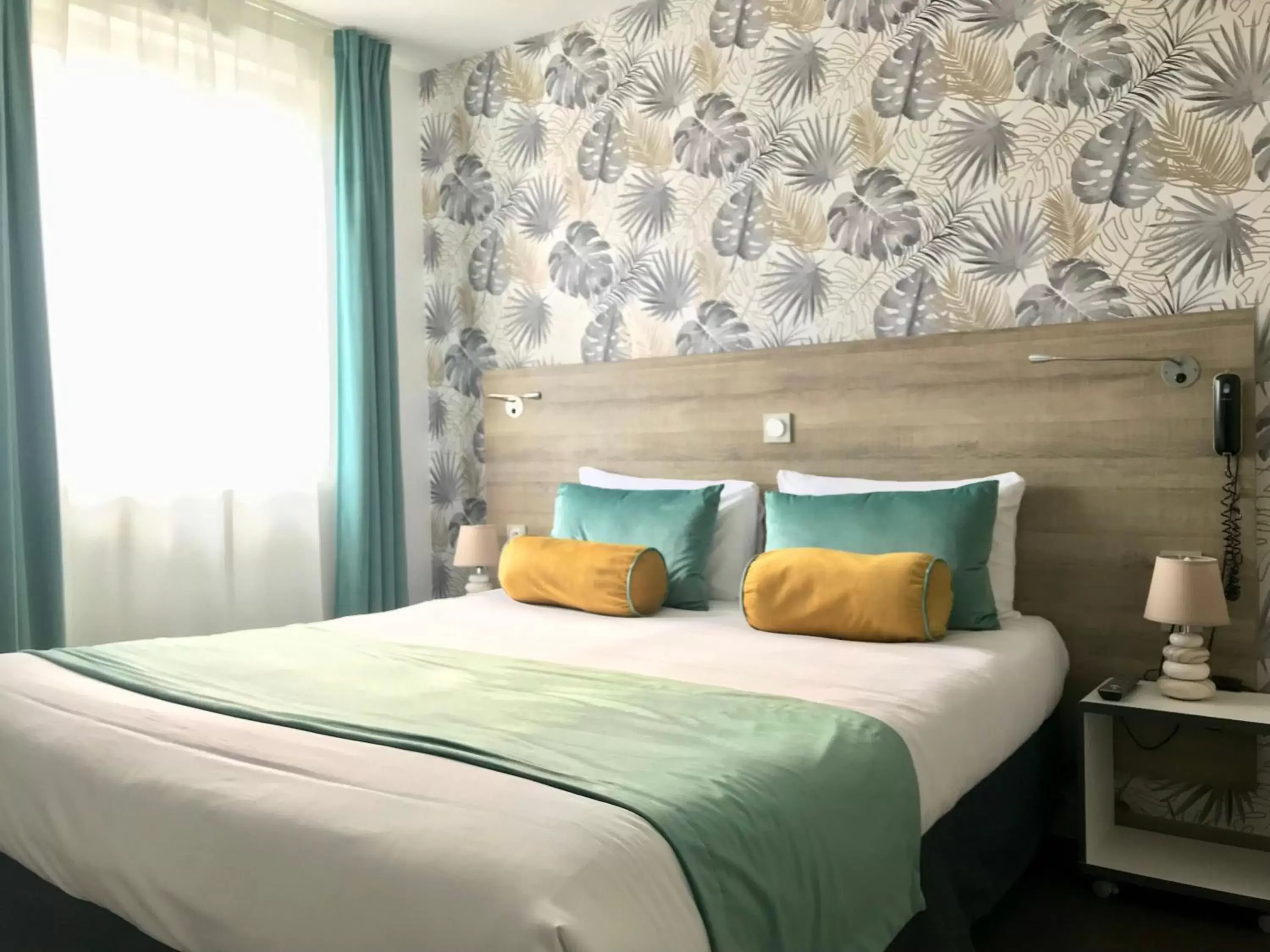 Property building, Bed in Boutique Hôtel d'Orbigny Chatelaillon - La Rochelle Property building, Bed in Boutique Hôtel d'Orbigny Chatelaillon - La Rochelle