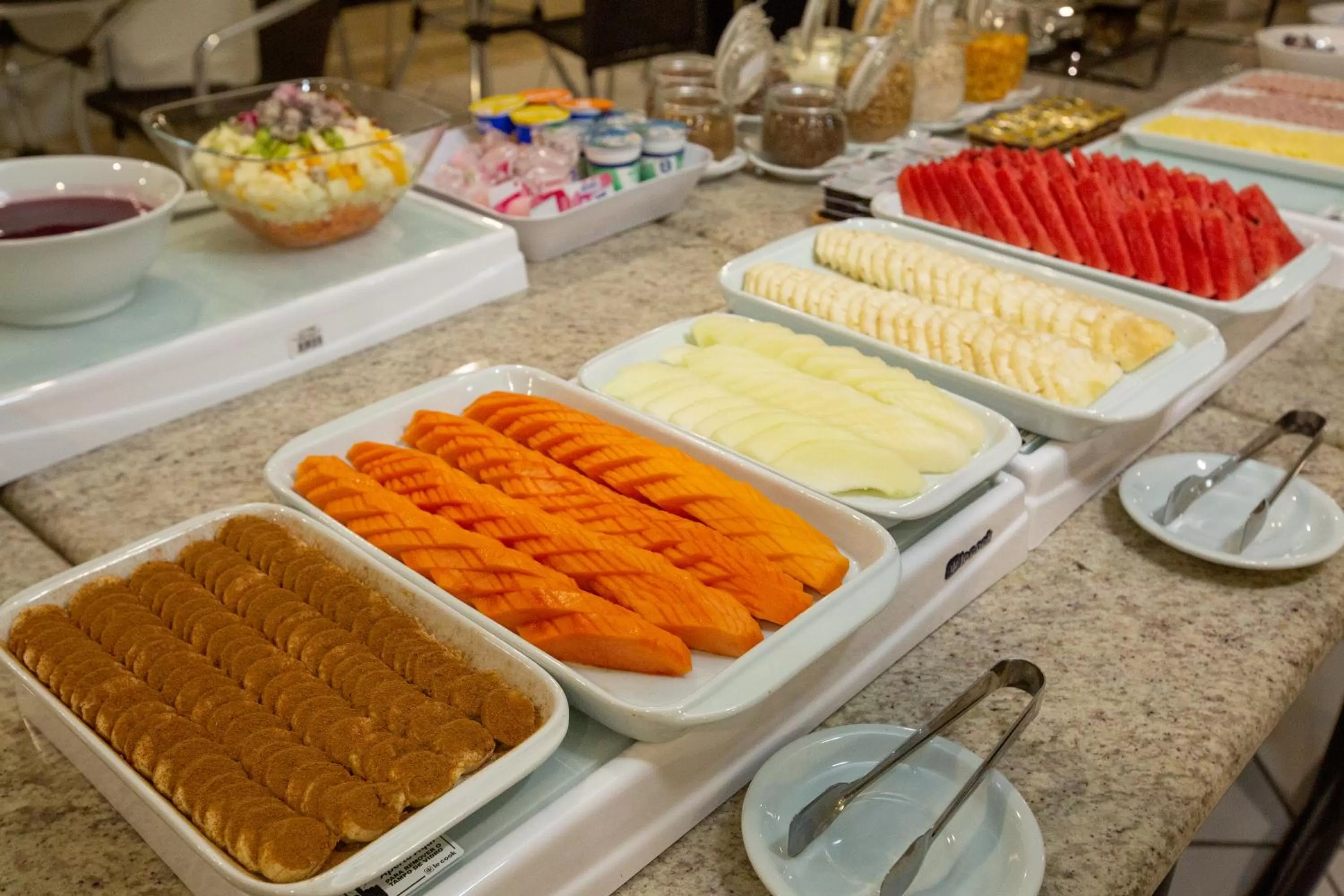 Food in Slaviero Londrina Flat