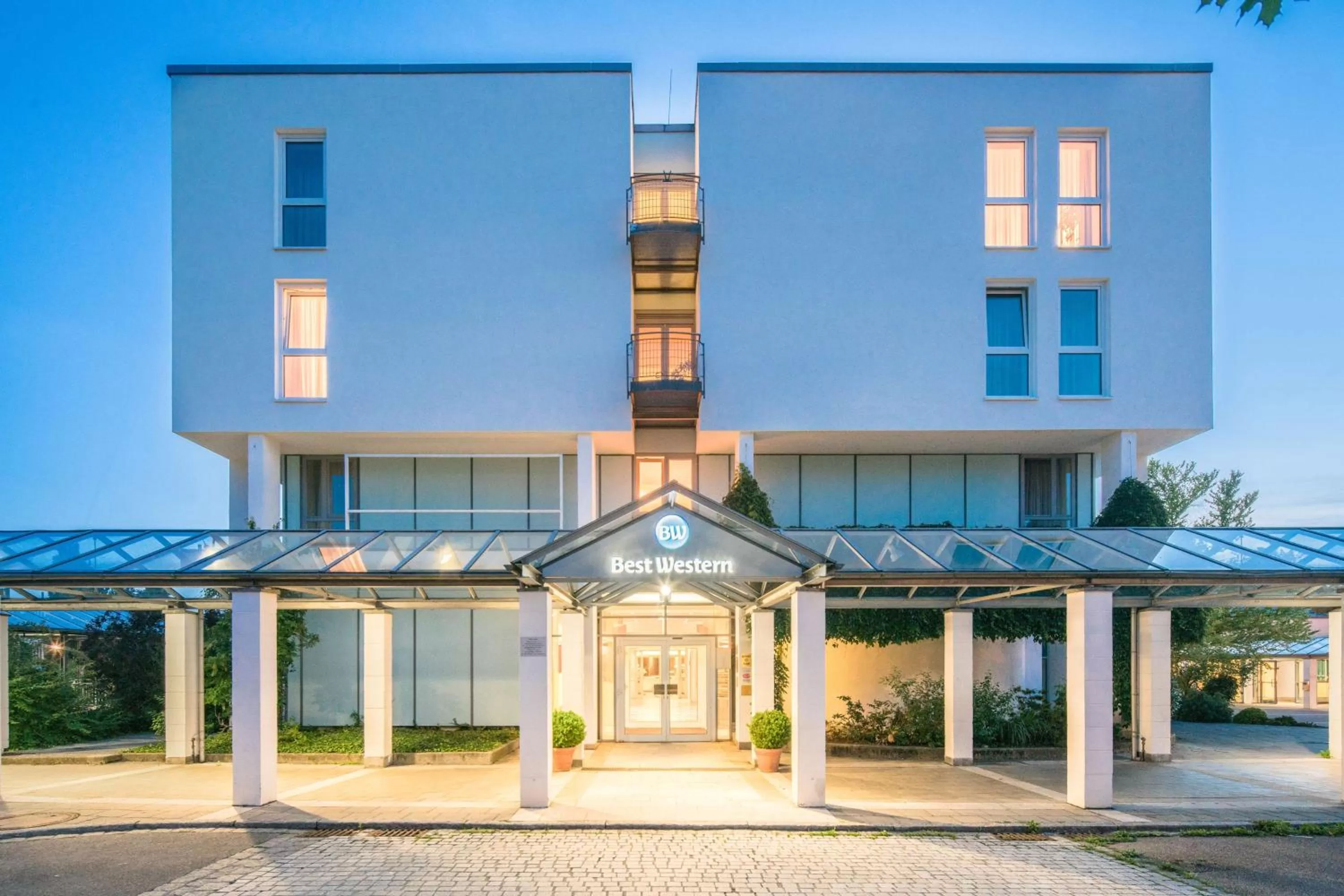 DORMERO Hotel Weingarten