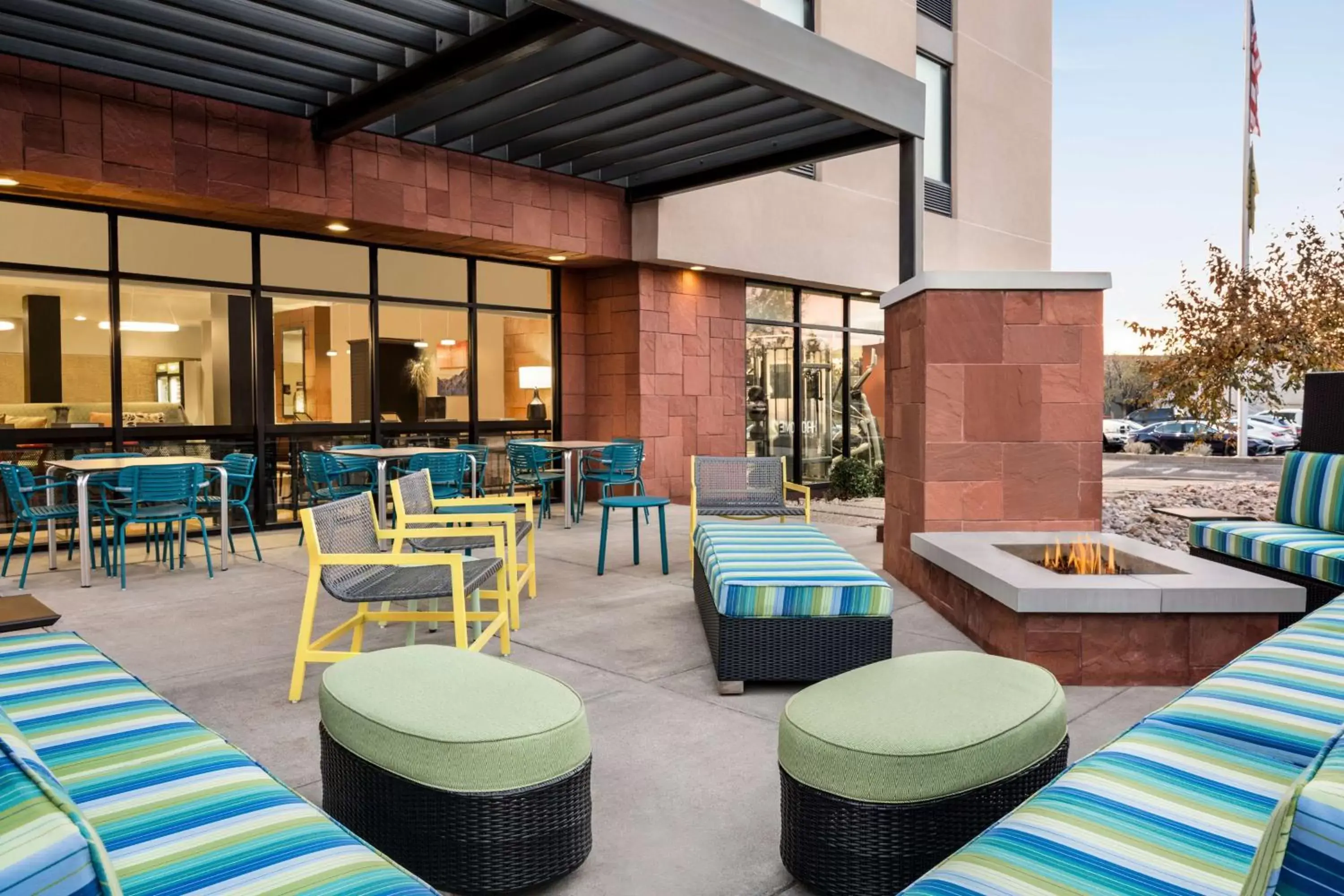 Patio, Restaurant/Places to Eat in Home2 Suites by Hilton Salt Lake City/Layton