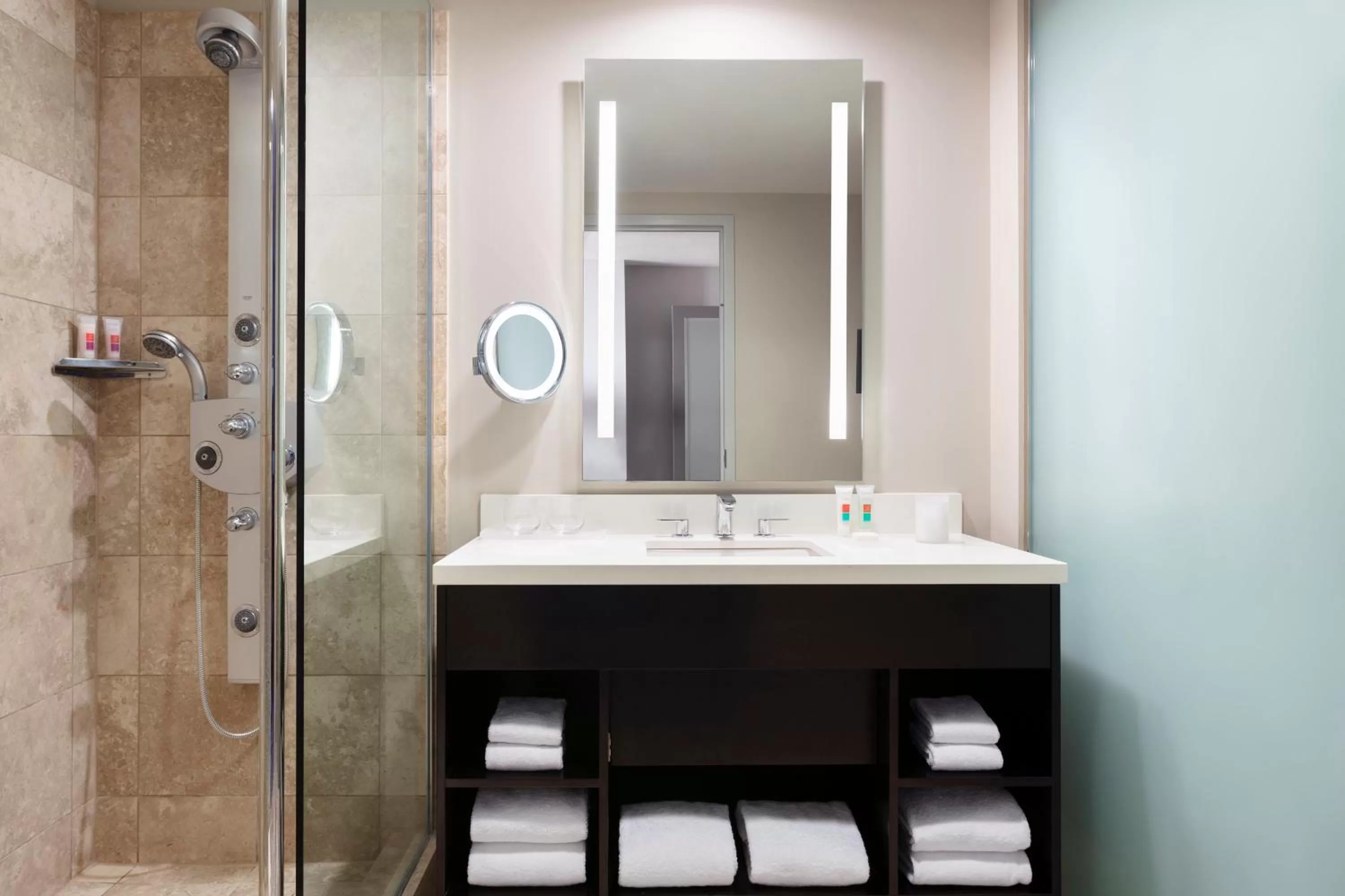 Bathroom in The Lofton Hotel Minneapolis, Tapestry Collection by Hilton