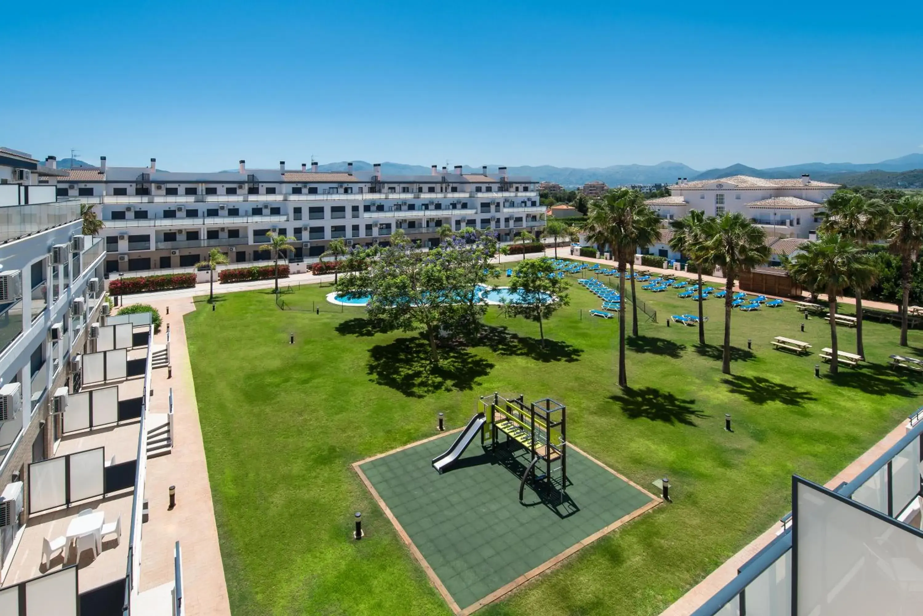 Bird's eye view, Pool View in Las Dunas