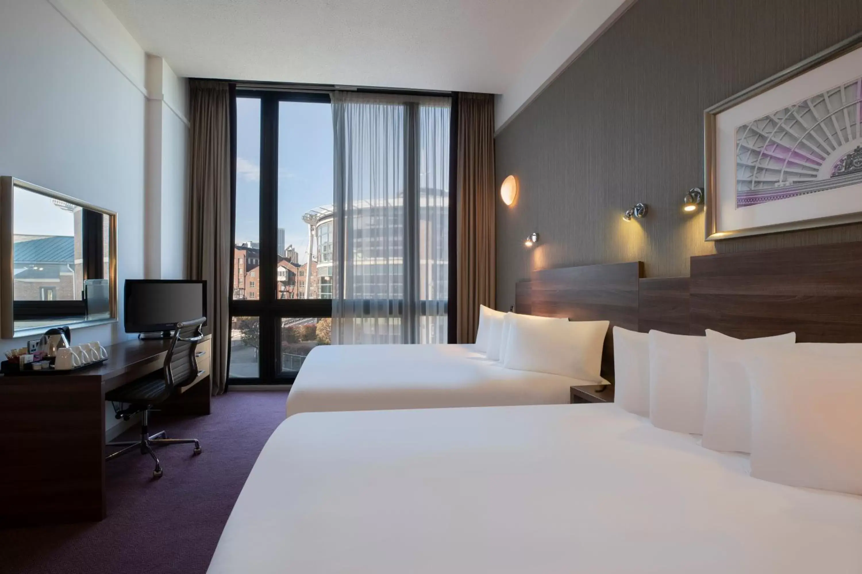 Bed in Leonardo Hotel Leeds - formerly Jurys Inn Leeds