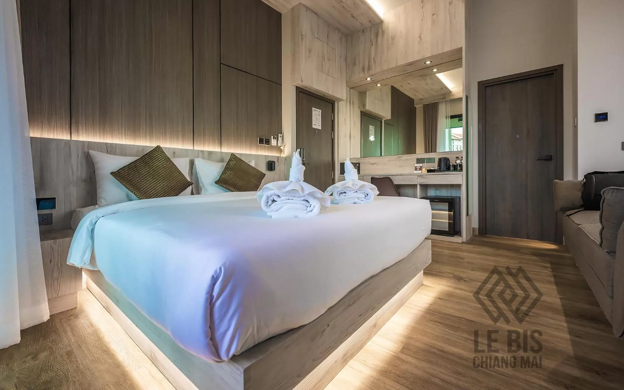 Photo of the whole room, Bed in Le Bis Hotel