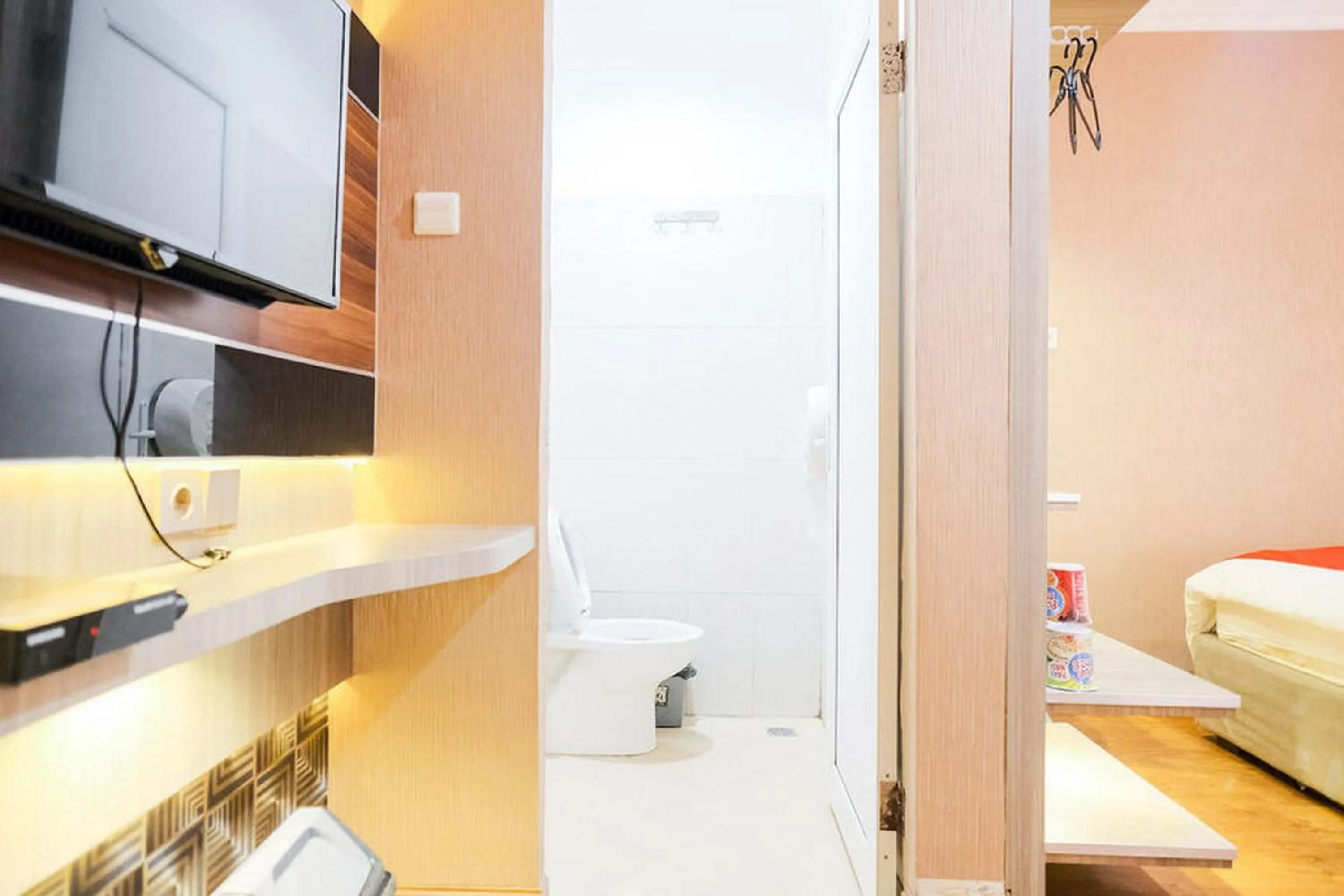 RedDoorz Plus @ Simpang USU Medan