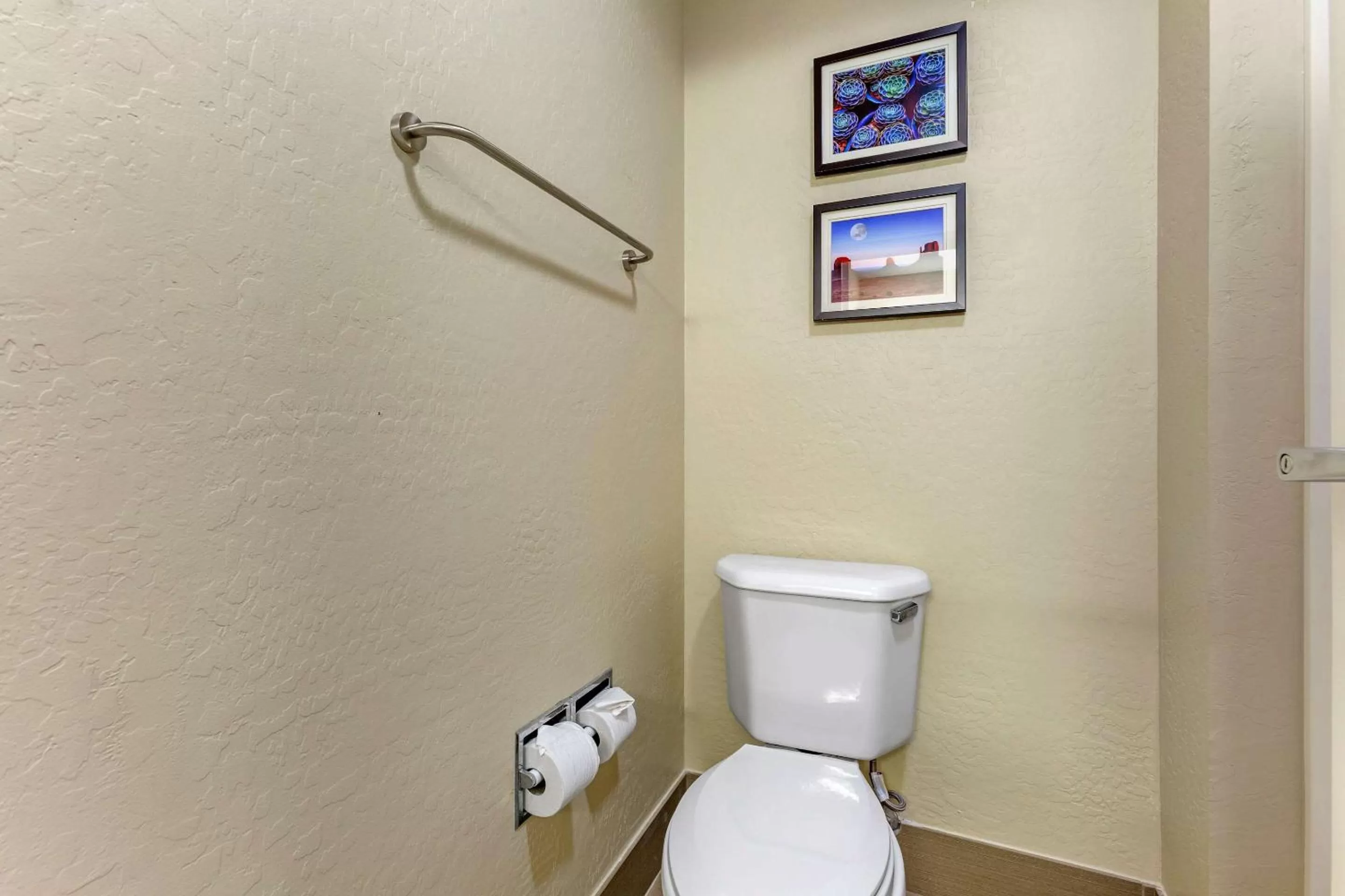 Bathroom in Comfort Inn & Suites Surprise Near Sun City West