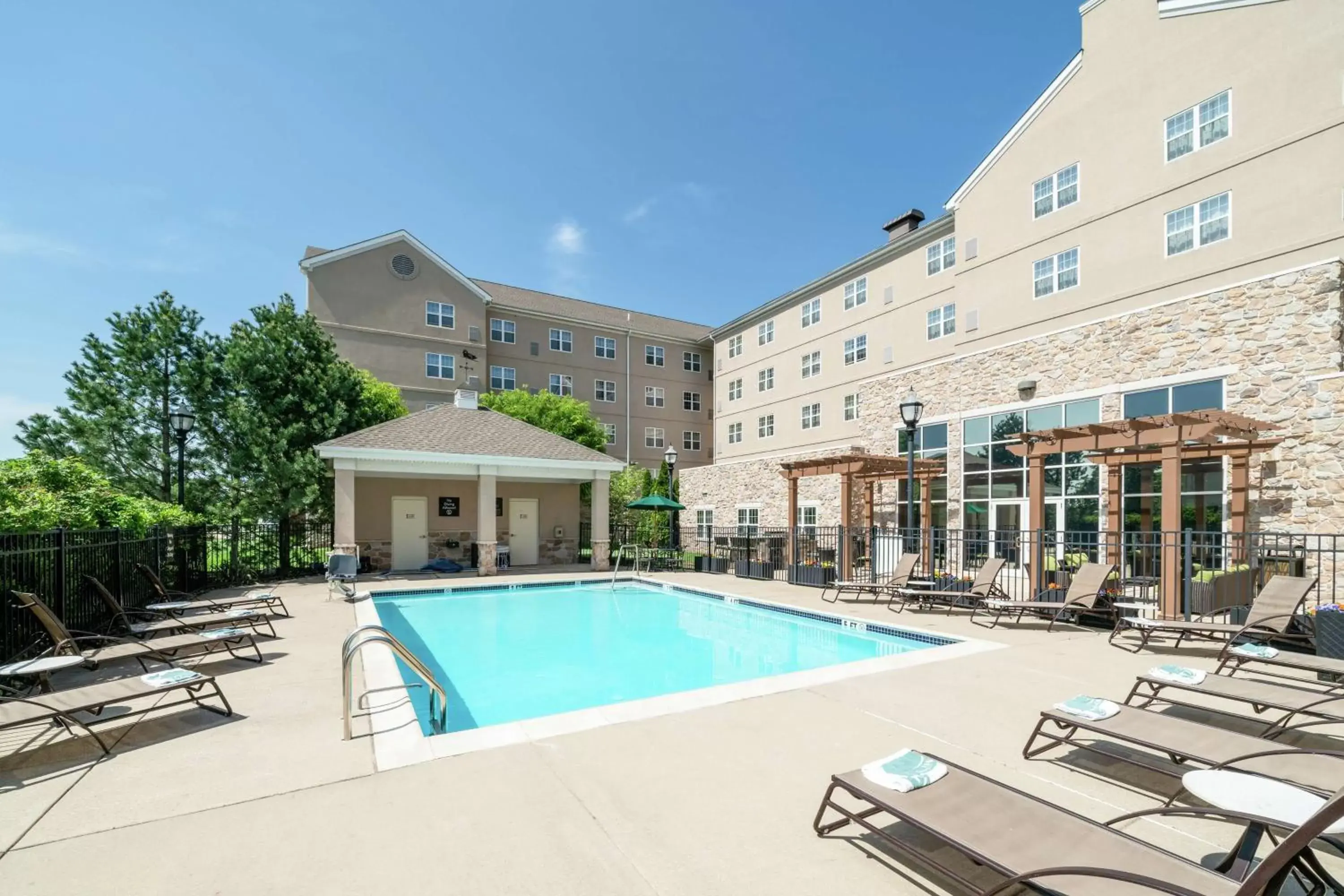 Swimming pool in Homewood Suites by Hilton Philadelphia-Valley Forge Swimming pool in Homewood Suites by Hilton Philadelphia-Valley Forge