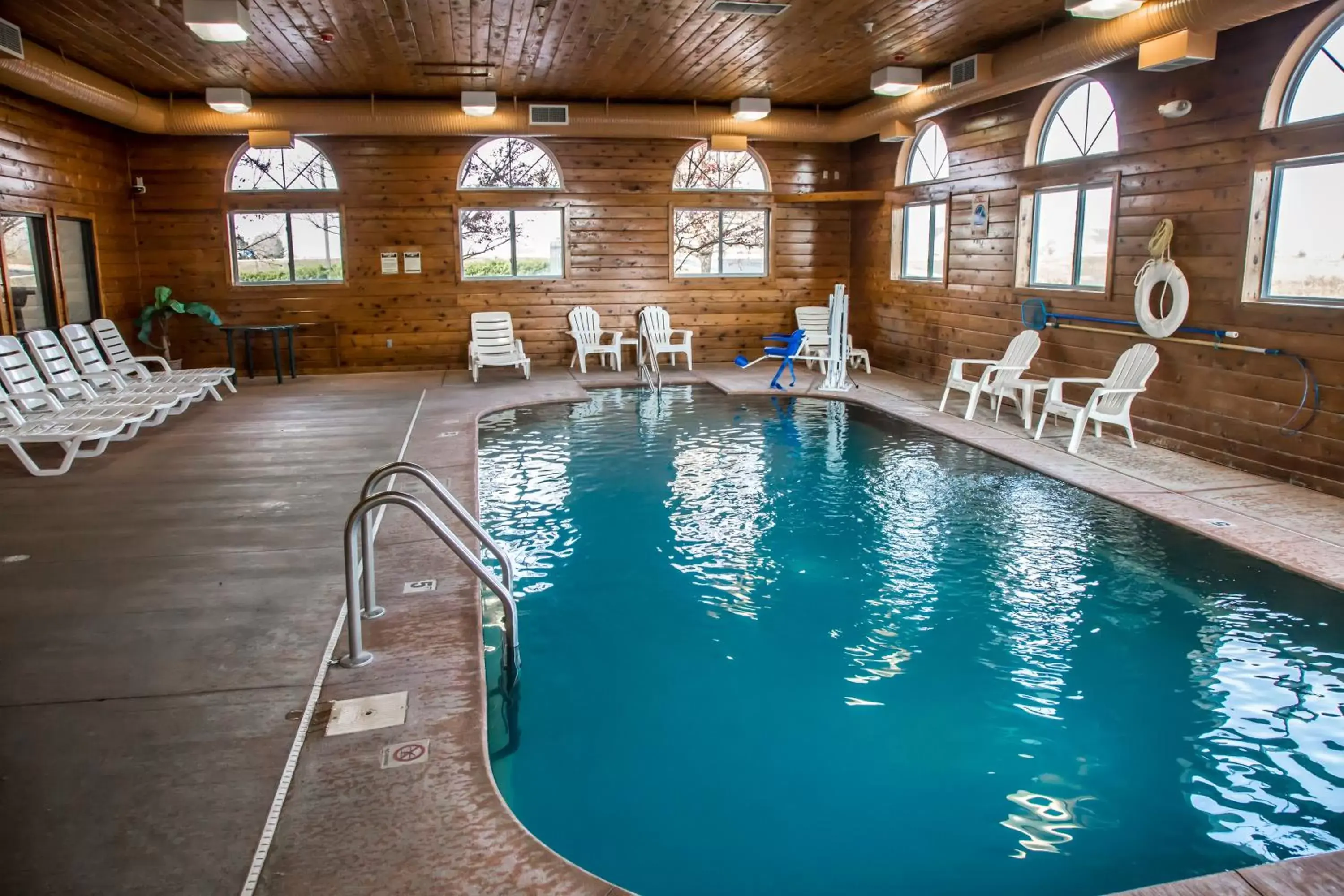 Swimming Pool in Quality Inn & Suites Loves Park near Rockford