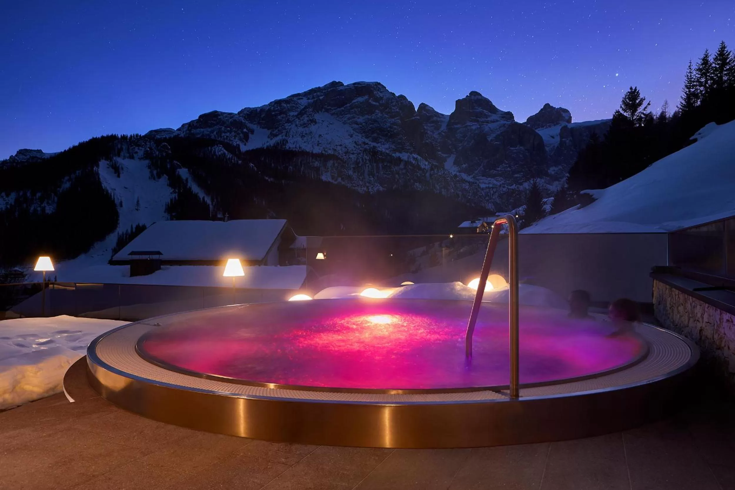 Hot Tub in Hotel Sassongher