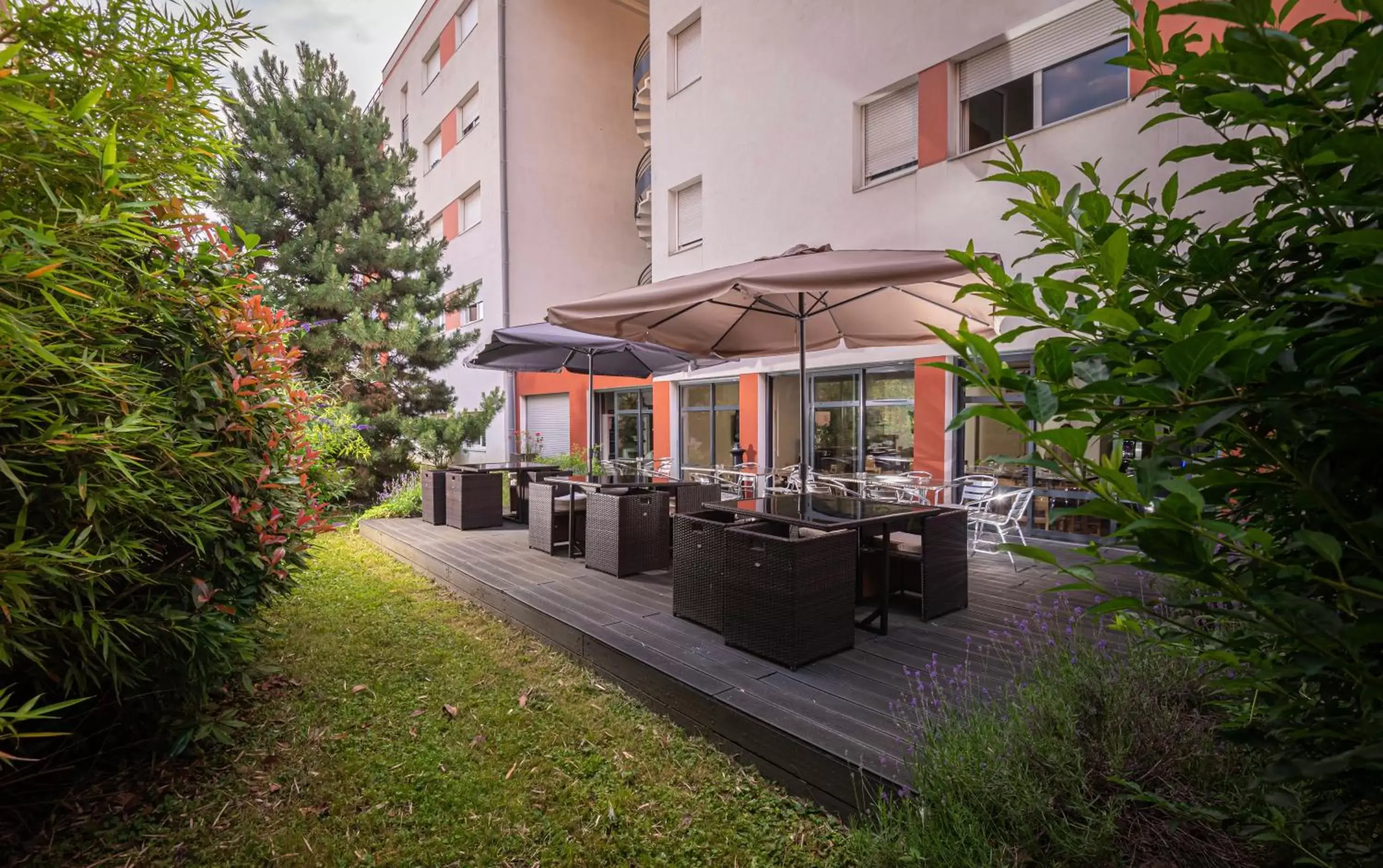 Patio, Property Building in Privilodges Lyon