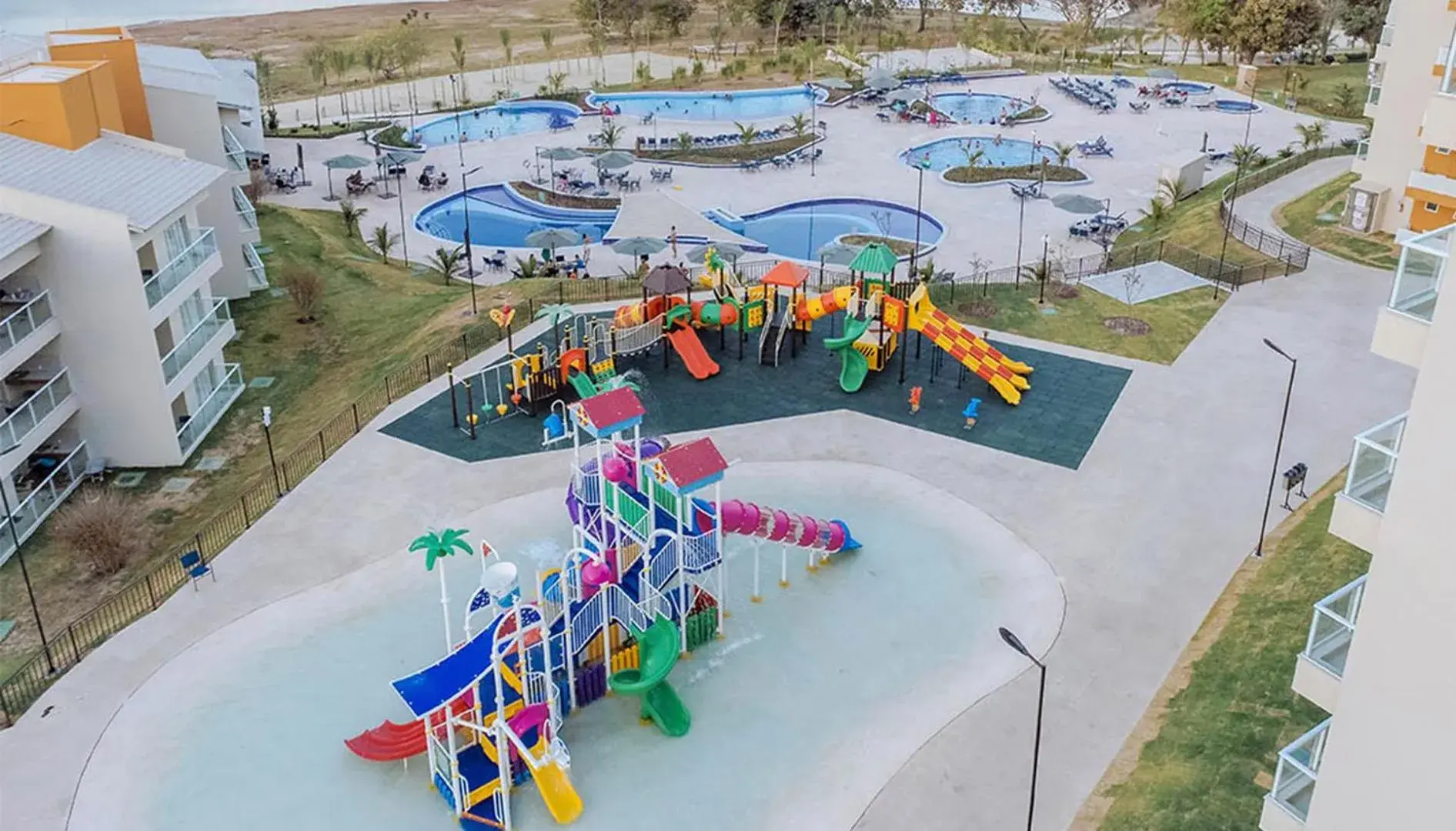 Bird's eye view, Water Park in Prive Ilhas do Lago - OFICIAL