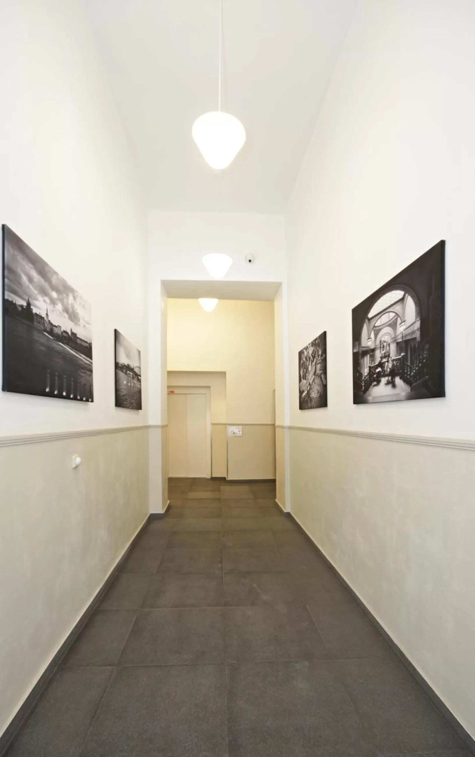 Area and facilities in Alveo Suites