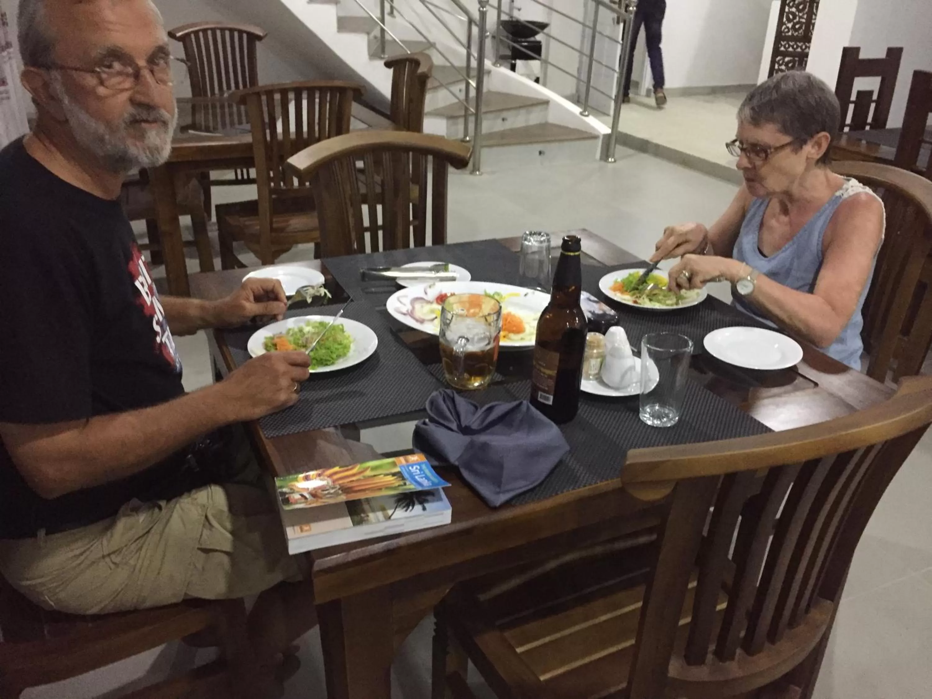 Restaurant/places to eat in Hotel Mount Castle