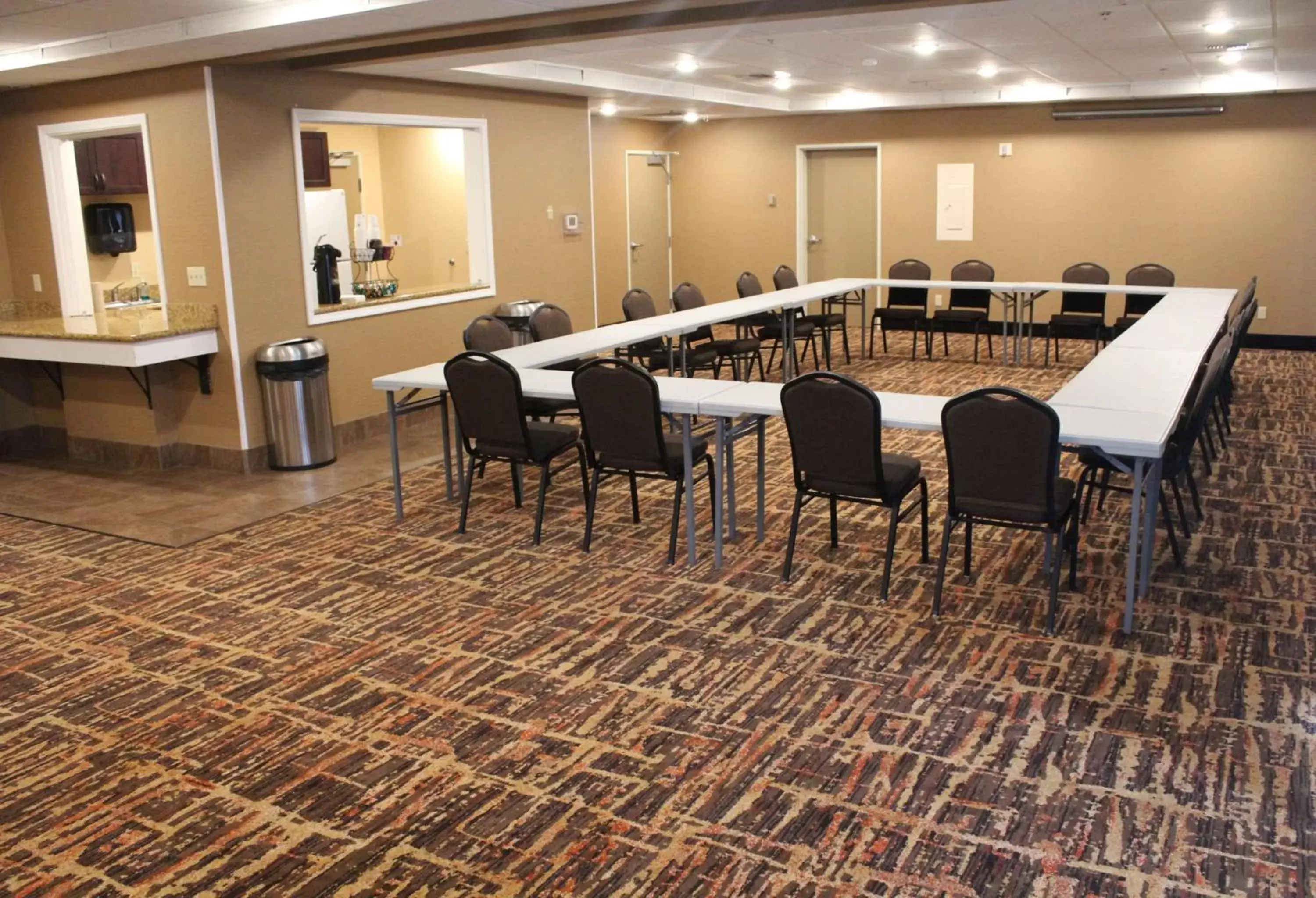 Meeting/conference room in Best Western Plus The Inn at Horse Heaven