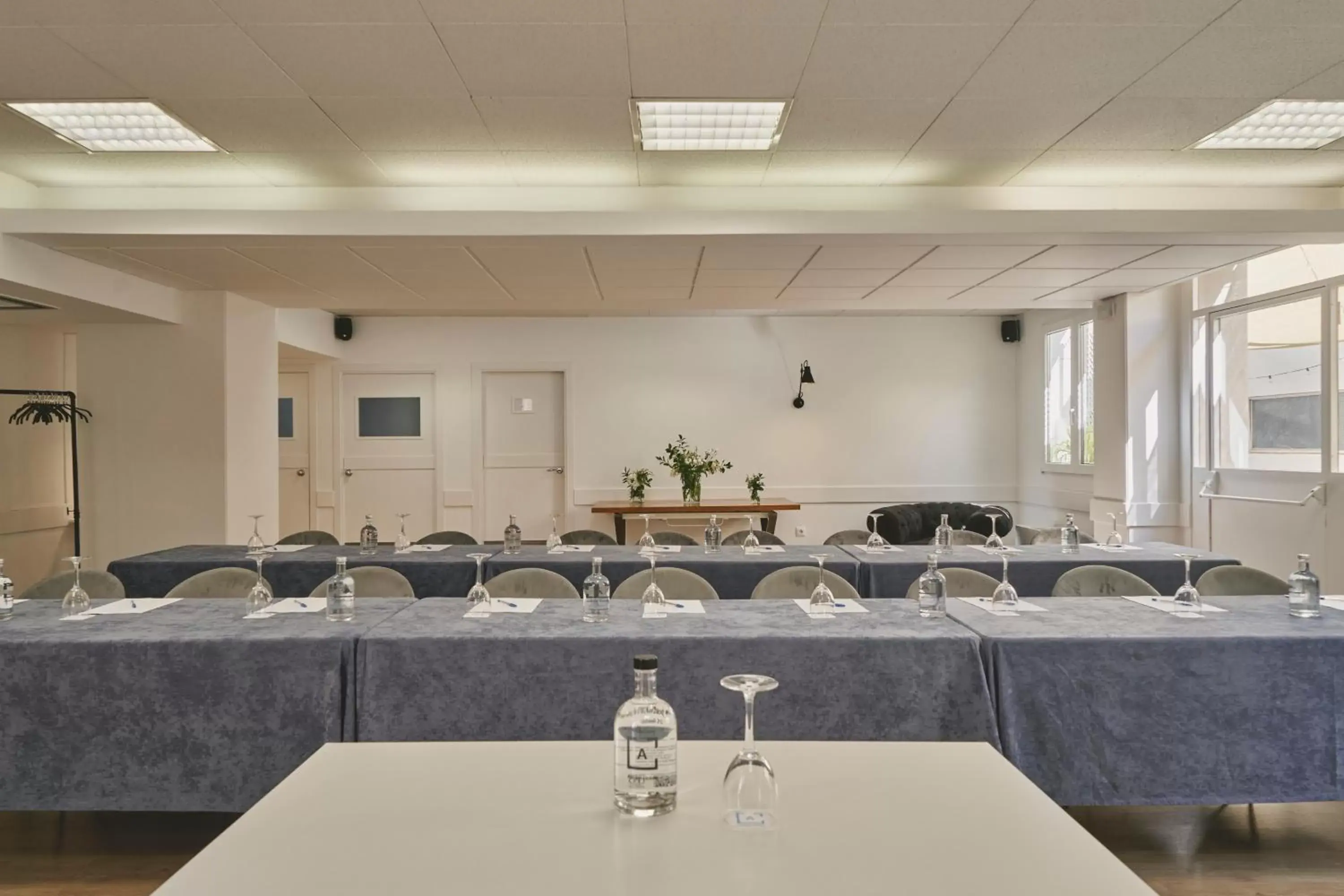 Meeting/conference room in Tres Torres Atiram Hotels