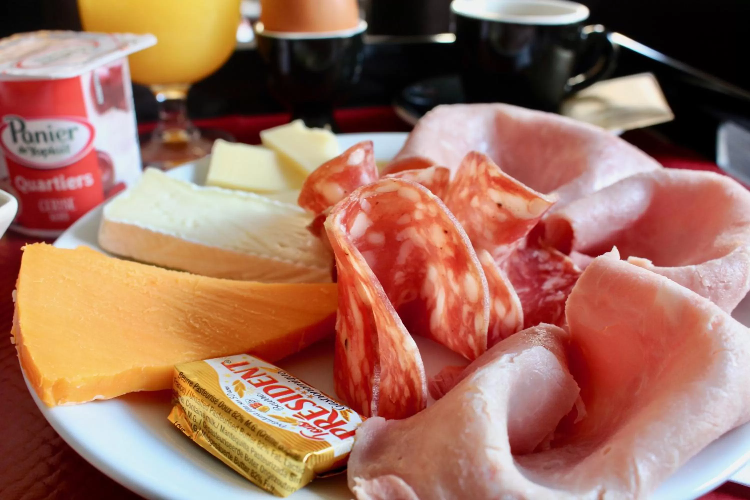 Food in Logis Hotel - Le Charleston