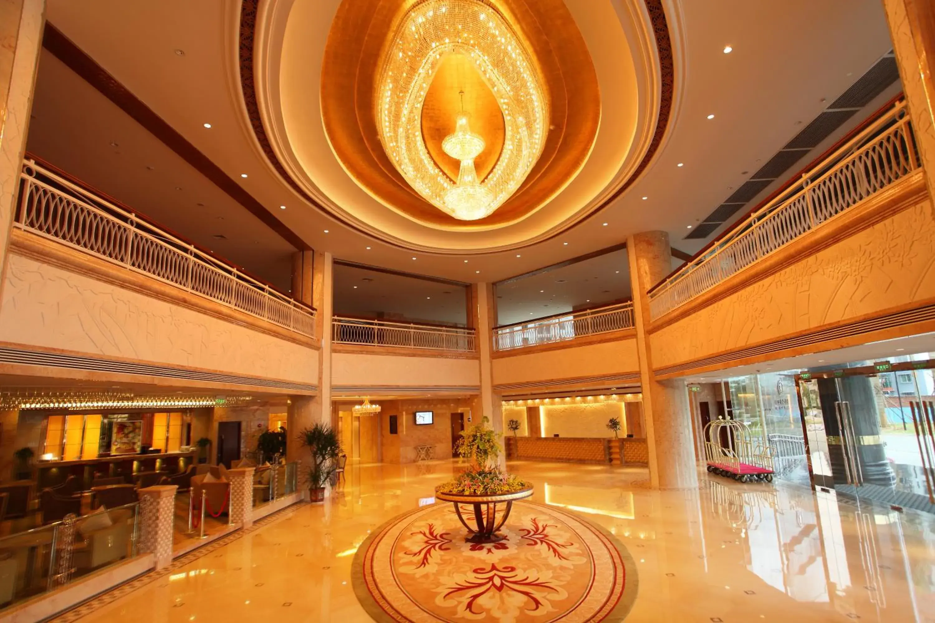 Lobby or reception, Lobby/Reception in Haikou Mingguang Shengyi Hotel (Previous Mingguang International Hotel)
