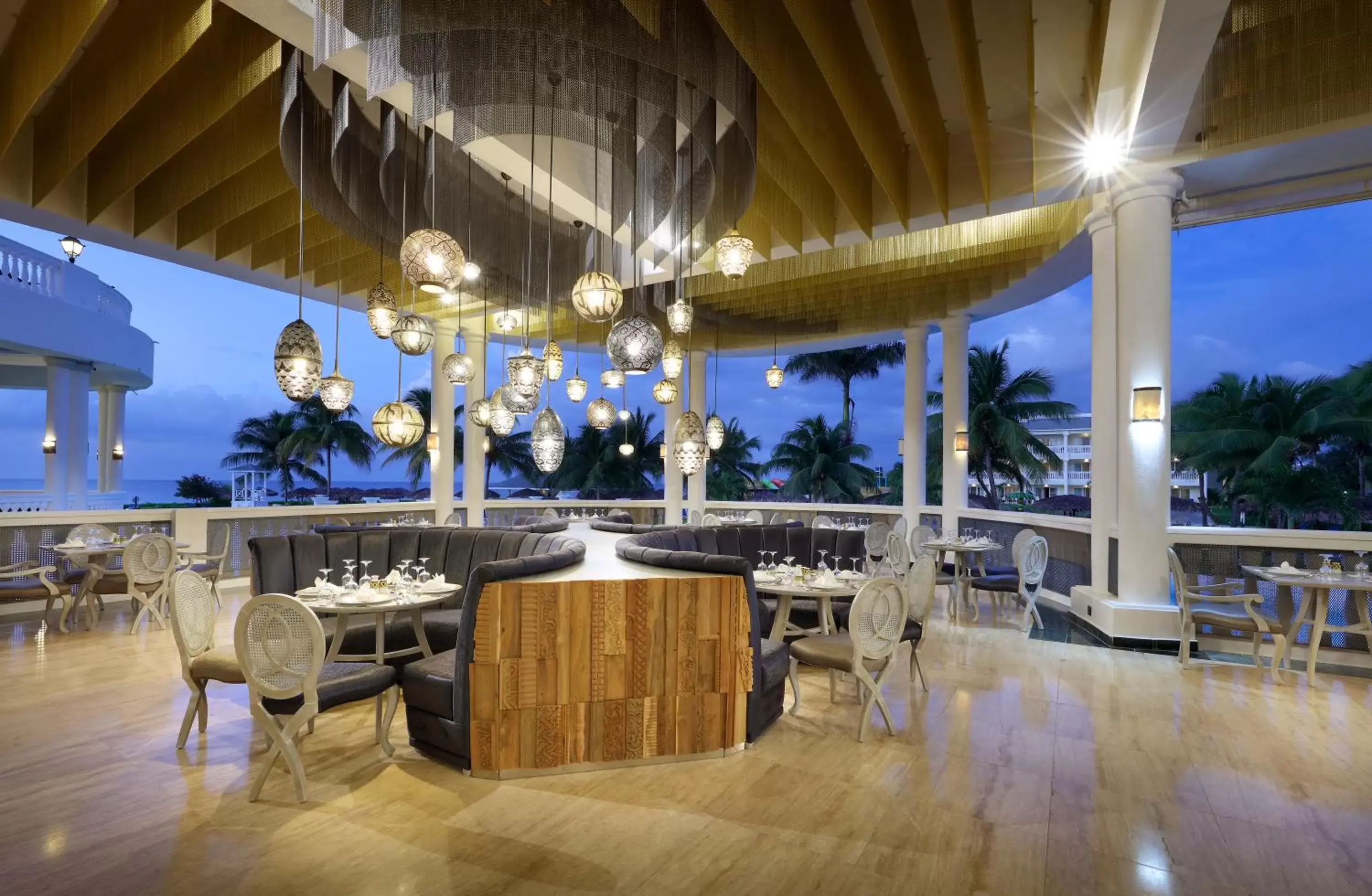 Restaurant/Places to Eat in Grand Palladium Jamaica Resort & Spa All Inclusive