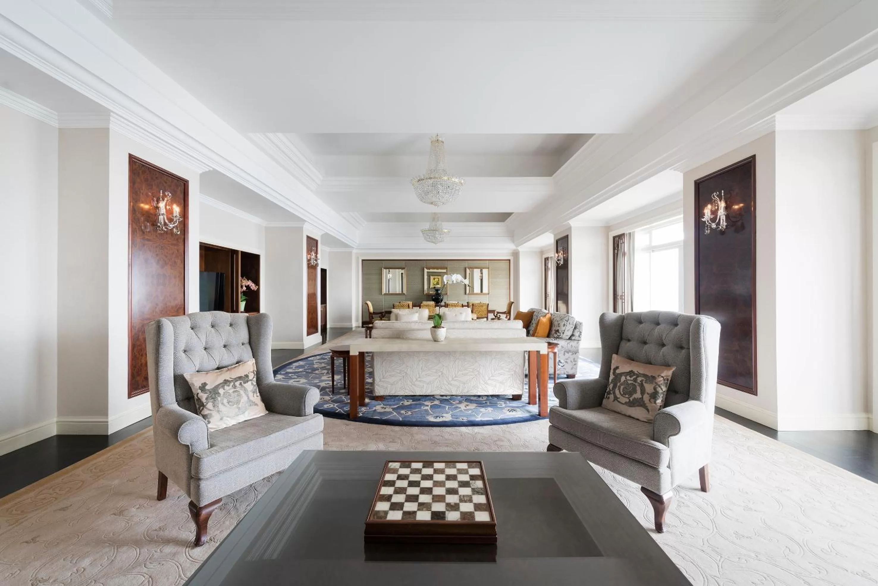 Day, Bed in Shangri-La Singapore