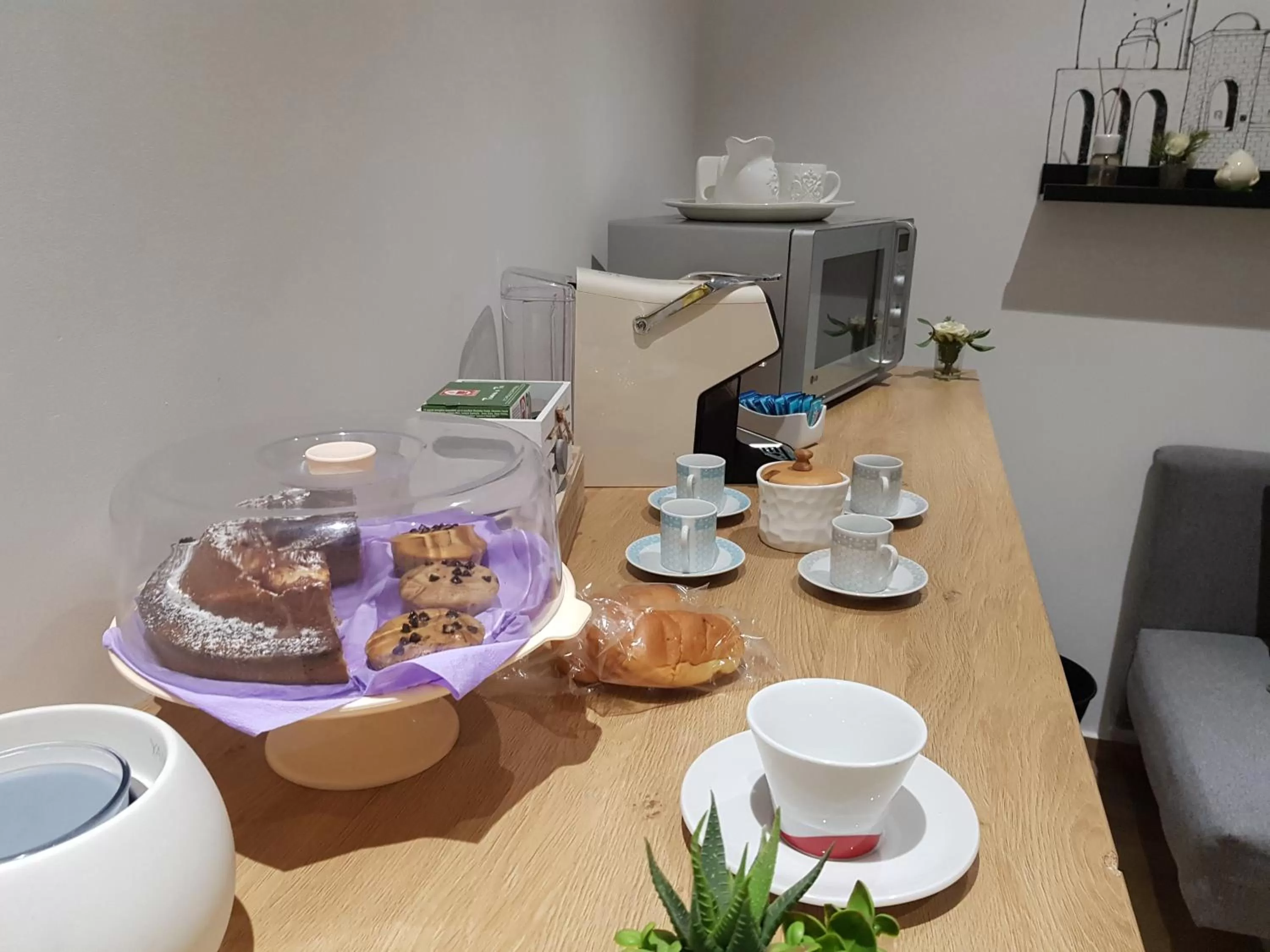 Food and drinks in Handy